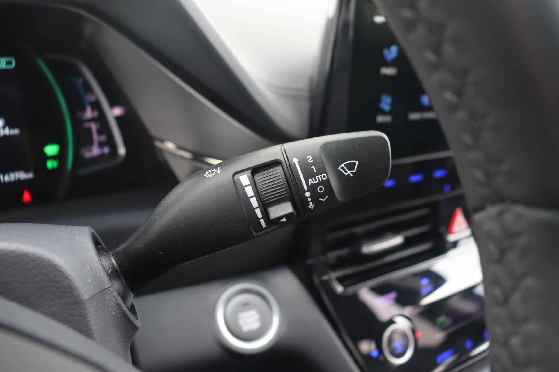 Hyundai IONIQ 1.6 GDi PHEV Premium Plug-In Stoel-Stuurverwarming Leder - 24/50