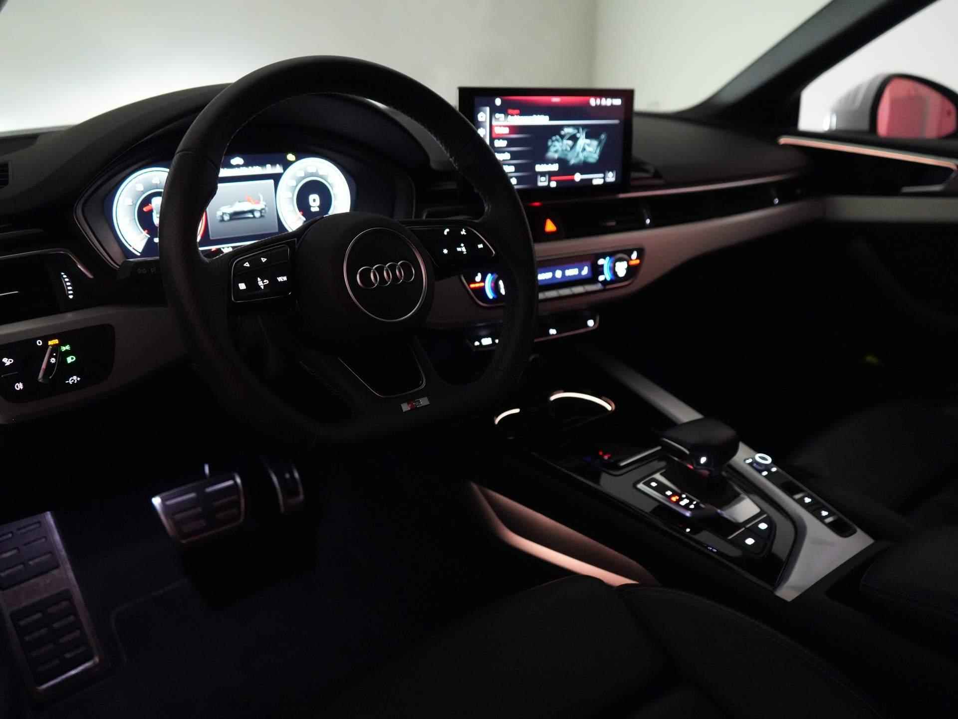 Audi A5 Cabriolet 35 TFSI S edition 19 Inch - Leer - Navigatie - Camera - 32/56