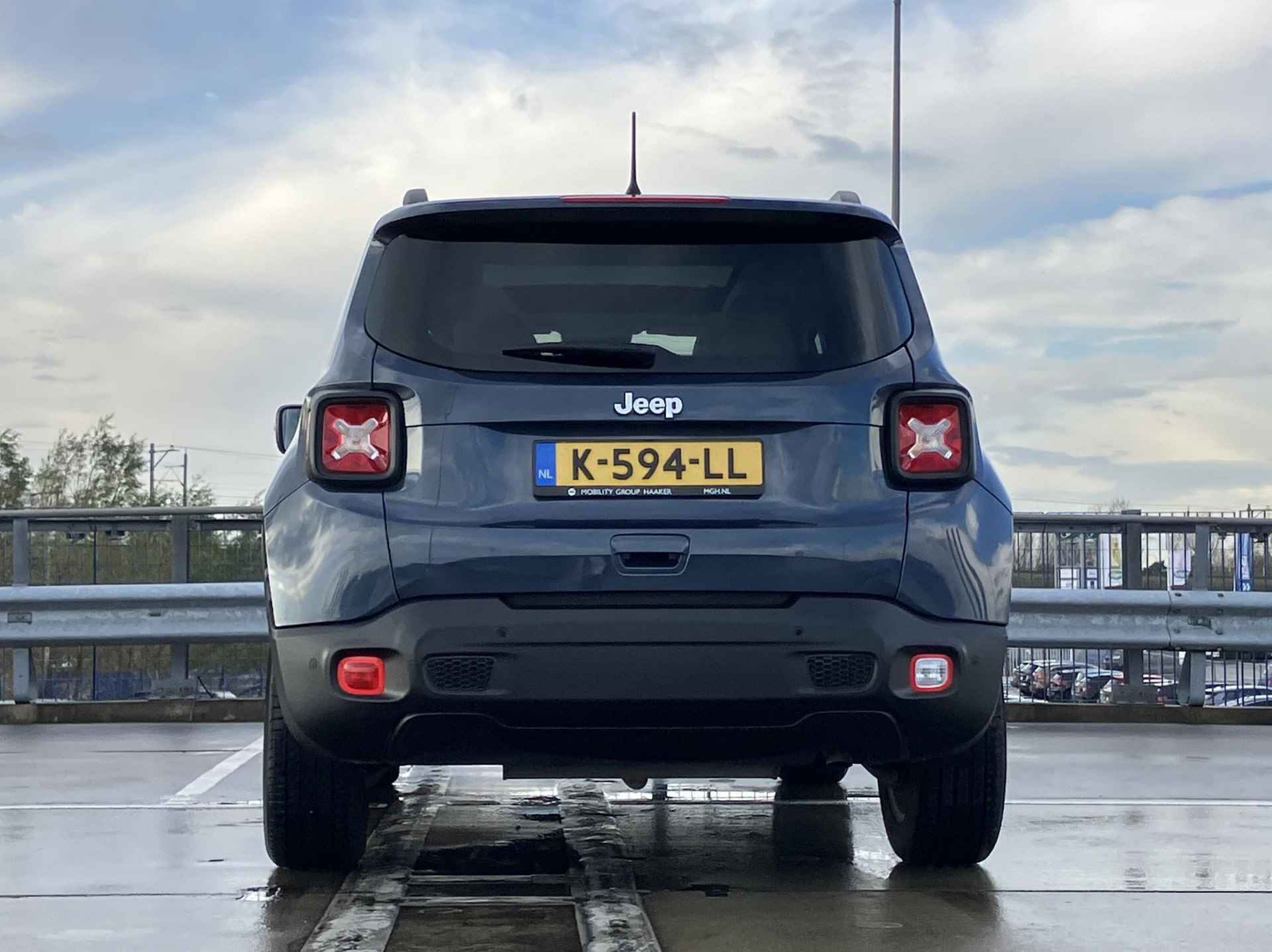 Jeep Renegade 1.3T DDCT Longitude / Panodak / Clima - 15/51