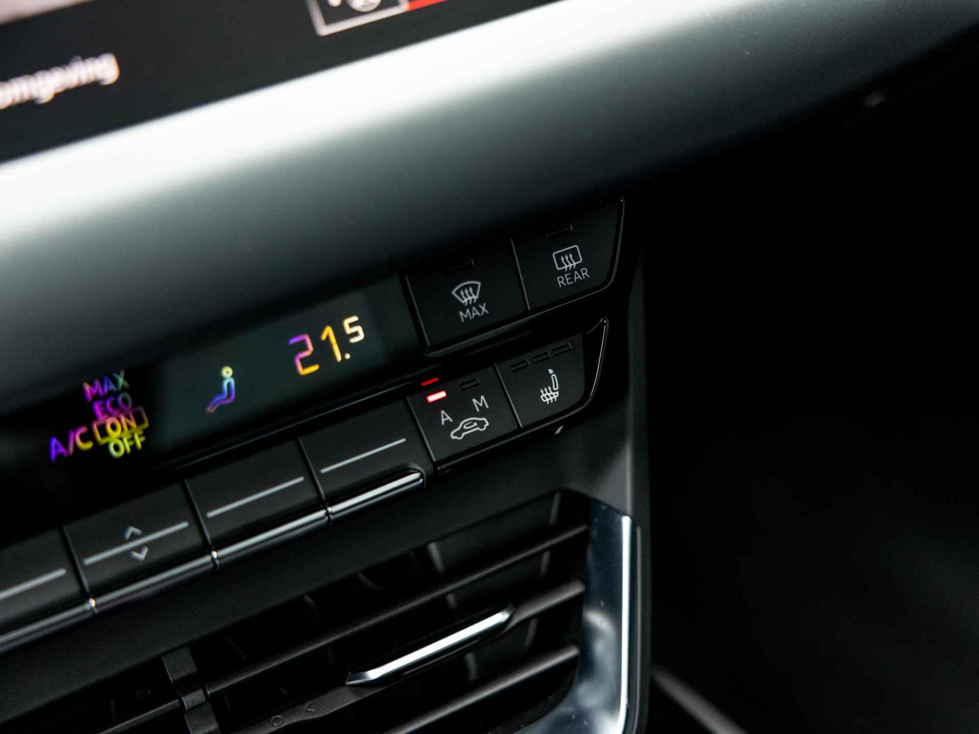 Audi e-tron GT GT 93 kWh | PANORAMADAK | SFEERVERLICHTING | ADAPTIEVE CRUISECONTROL | LUCHTVERING | TOPVIEW CAMERA | 21” VELGEN | HULPPAKKET PLUS | AFGEVLAKT STUUR | ACHTERBANKVERWARMING | - 35/57