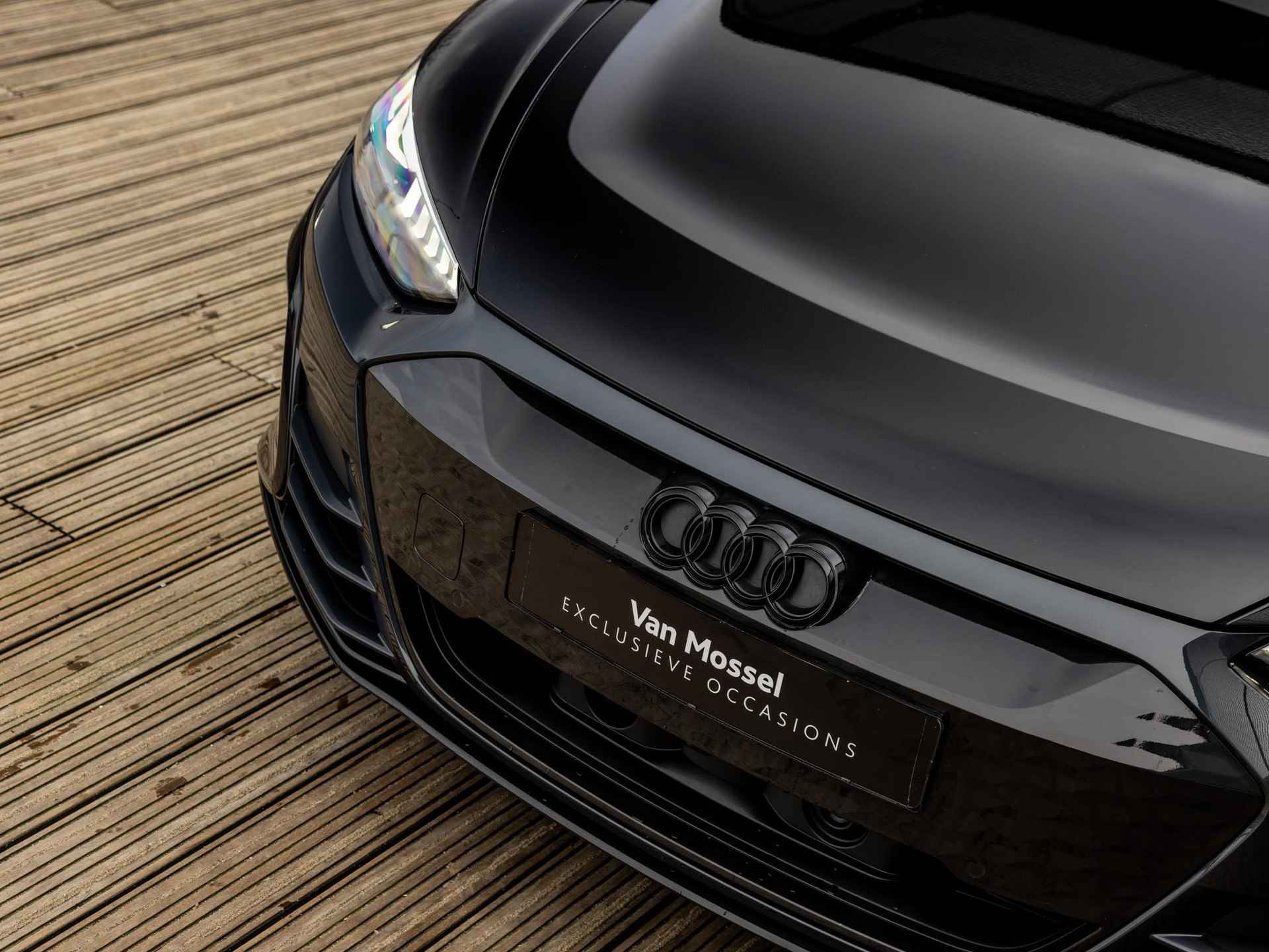 Audi e-tron GT GT 93 kWh | PANORAMADAK | SFEERVERLICHTING | ADAPTIEVE CRUISECONTROL | LUCHTVERING | TOPVIEW CAMERA | 21” VELGEN | HULPPAKKET PLUS | AFGEVLAKT STUUR | ACHTERBANKVERWARMING | - 48/57