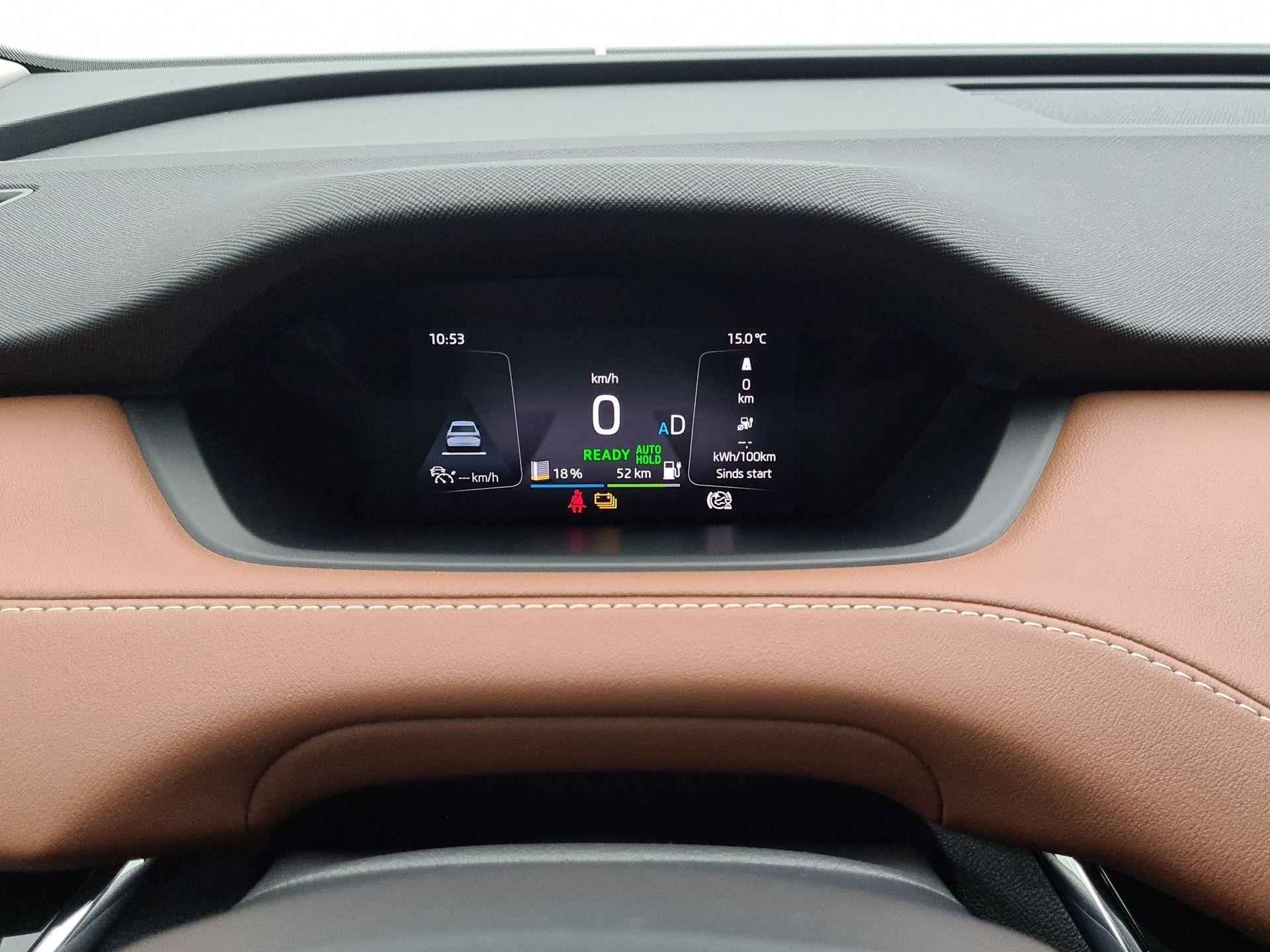 Skoda Enyaq 60 Selection 180pk Automaat Trekhaak, Adaptive cruise control, Lederen bekleding, Achteruitrijcamera, Navigatie, Stoelverwarming, Parkeersensoren, Stuurwiel verwarmd - 11/33