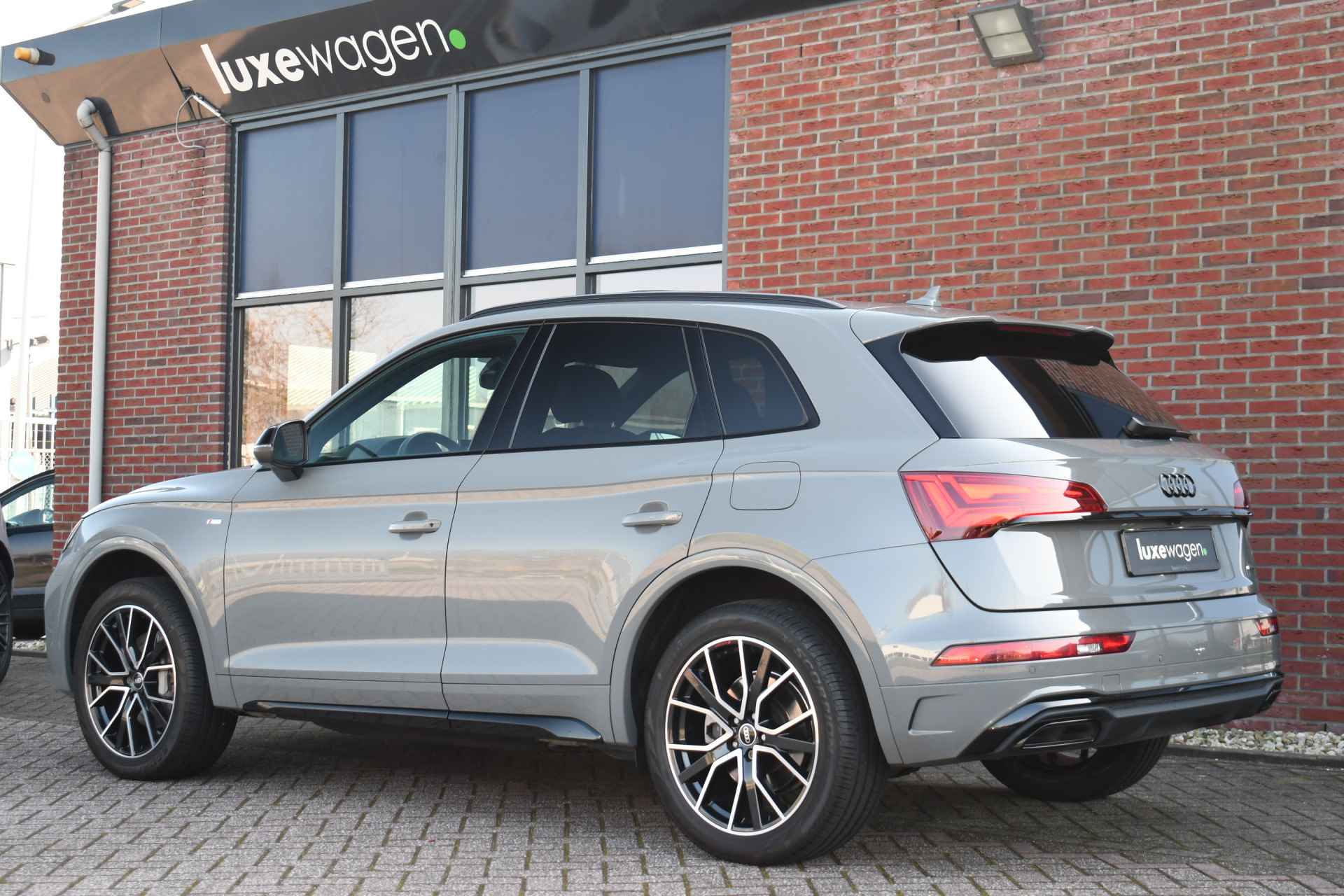 Audi Q5 50 TFSI e S-Edition Pano Trekh B&O El-zetels Optic-black - 6/90