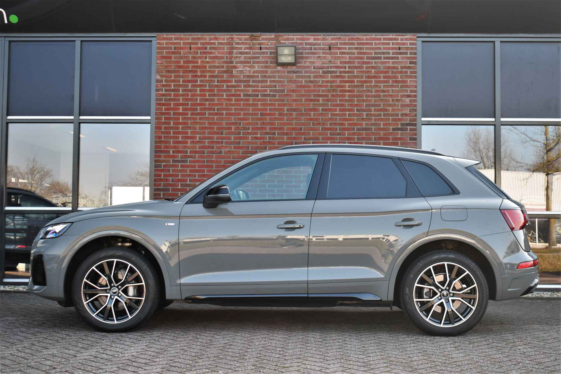 Audi Q5 50 TFSI e S-Edition Pano Trekh B&O El-zetels Optic-black - 42/90