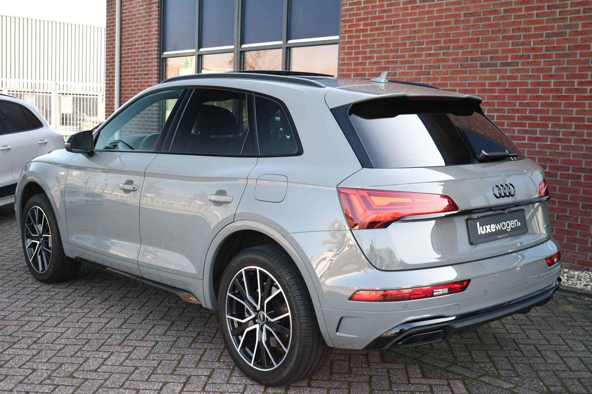 Audi Q5 50 TFSI e S-Edition Pano Trekh B&O El-zetels Optic-black - 72/90