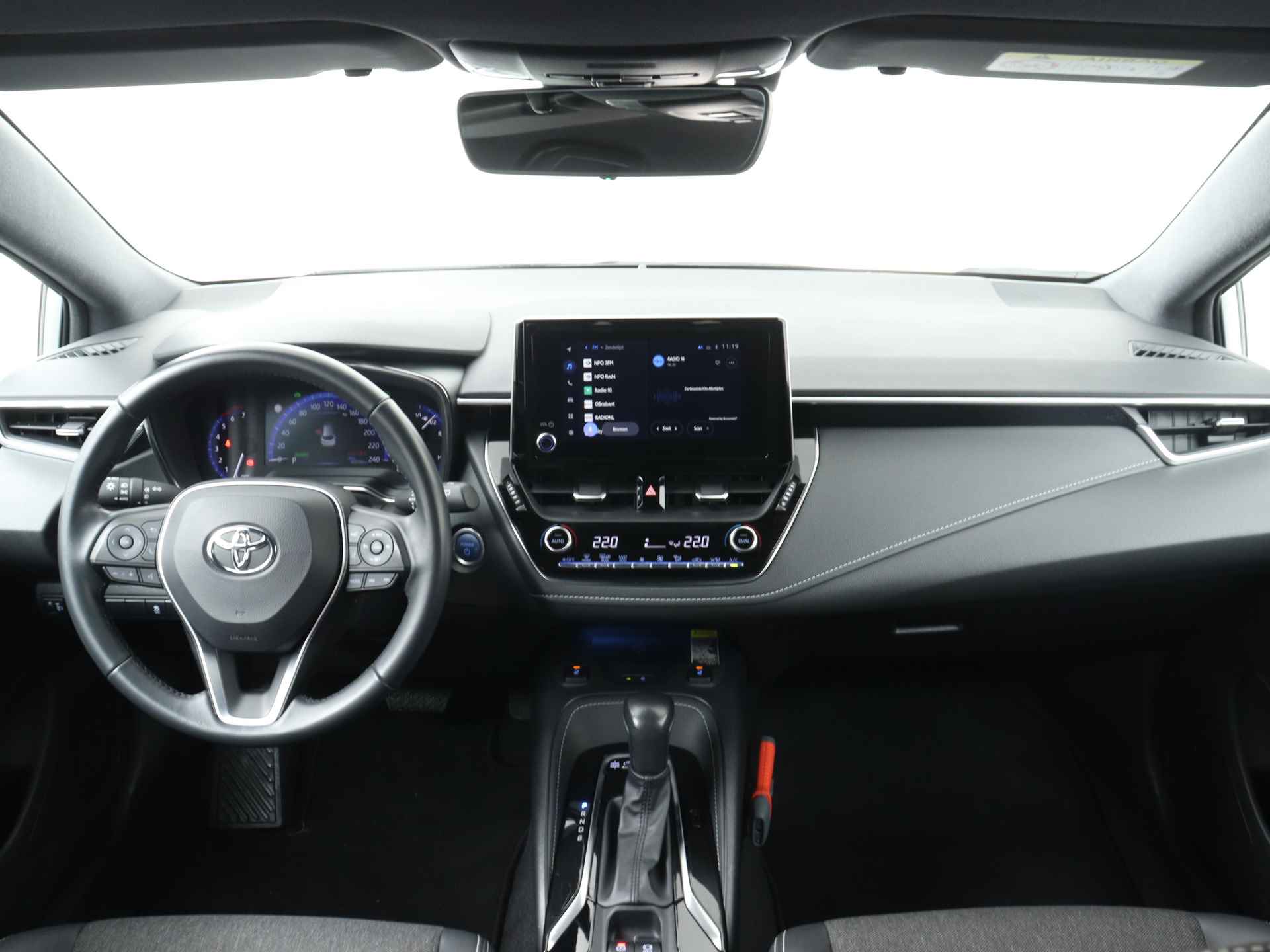 Toyota Corolla Touring Sports 1.8 Hybrid Dynamic | Navigatie | Stoelverwarming | - 6/42