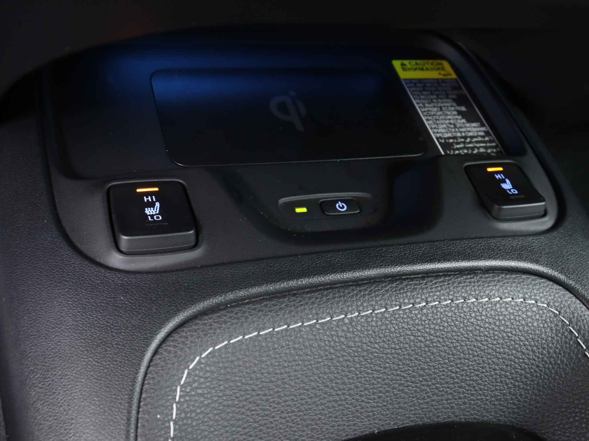 Toyota Corolla Touring Sports 1.8 Hybrid Dynamic | Navigatie | Stoelverwarming | - 35/42