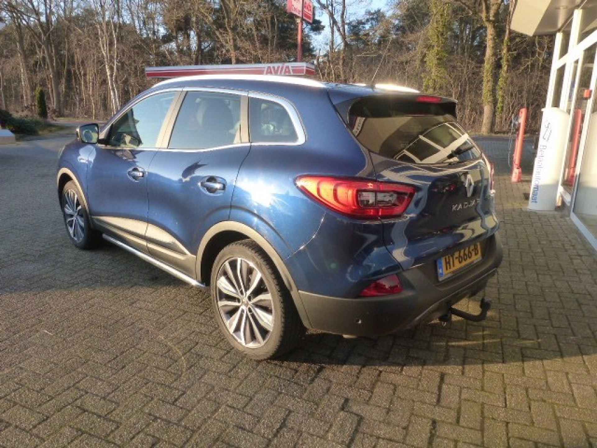 RENAULT Kadjar 1.2 TCe Bose, Lederenbekl. Trekhaak, Cruise, Navi - 2/39