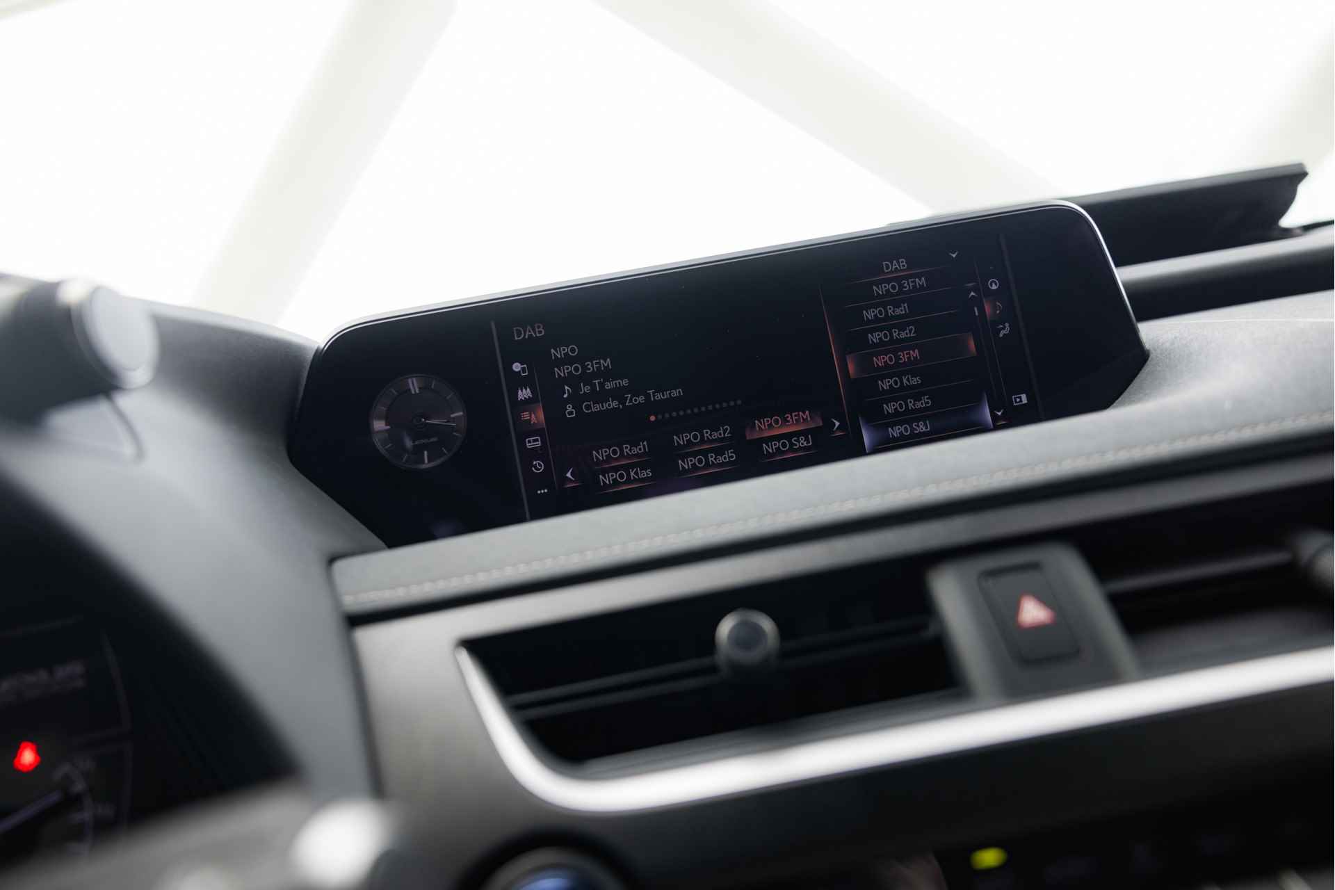 Lexus UX 300e Executive 54 kWh | Head-up display | Groot Navigatie | 360 Camera | Carplay | Mark Levinson | - 11/62