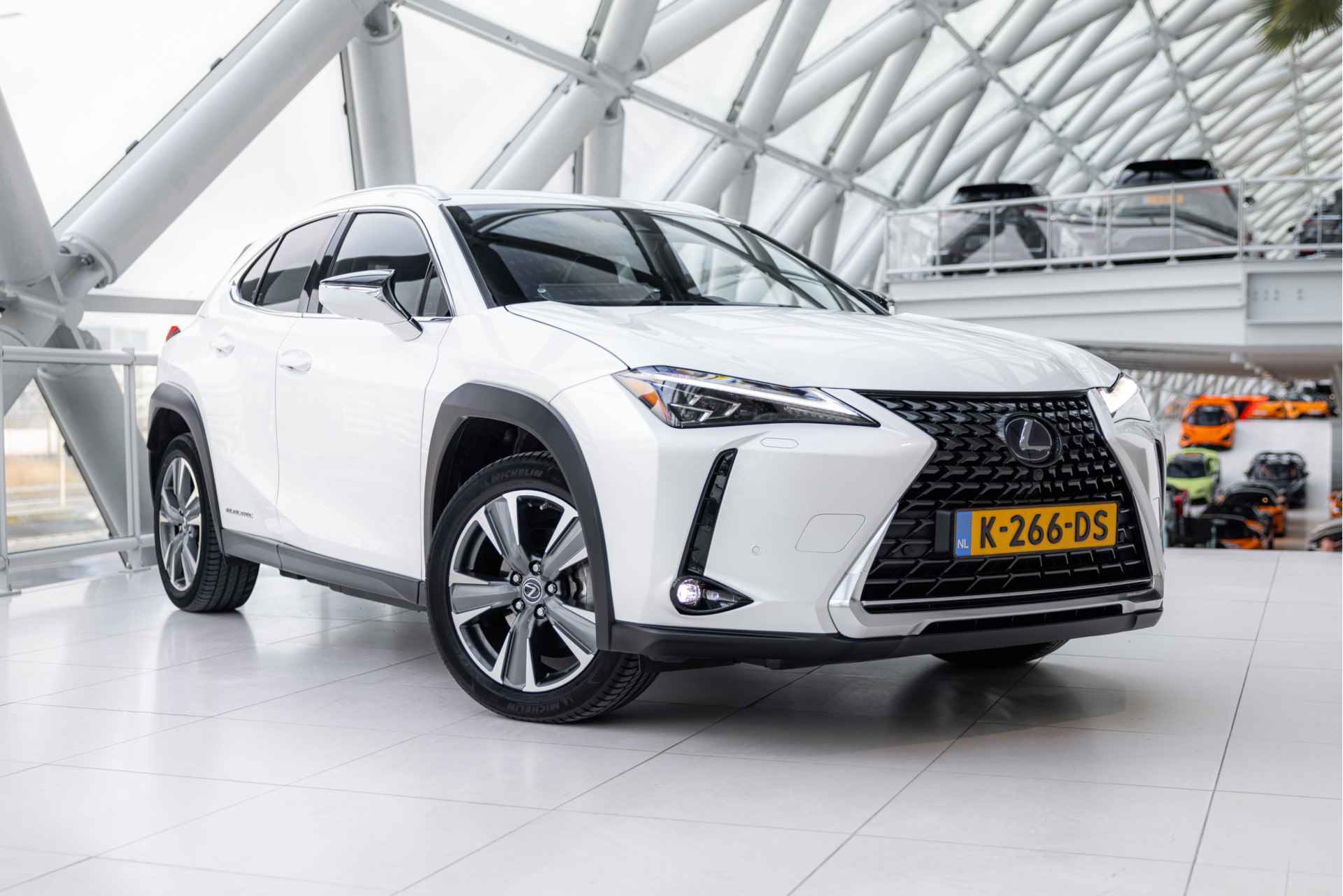 Lexus UX 300e Executive 54 kWh | Head-up display | Groot Navigatie | 360 Camera | Carplay | Mark Levinson | - 53/62