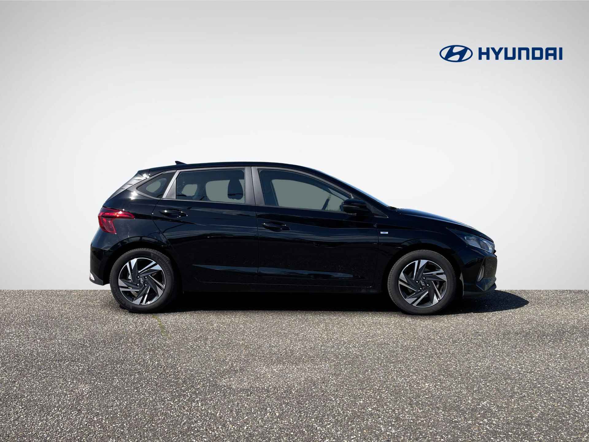 Hyundai i20 1.0 T-GDI Comfort Smart | Navigatie | Camera | Apple Carplay/Android Auto | Cruise Control | Park. Sensor | Dodehoek | Rijklaarprijs! - 3/25