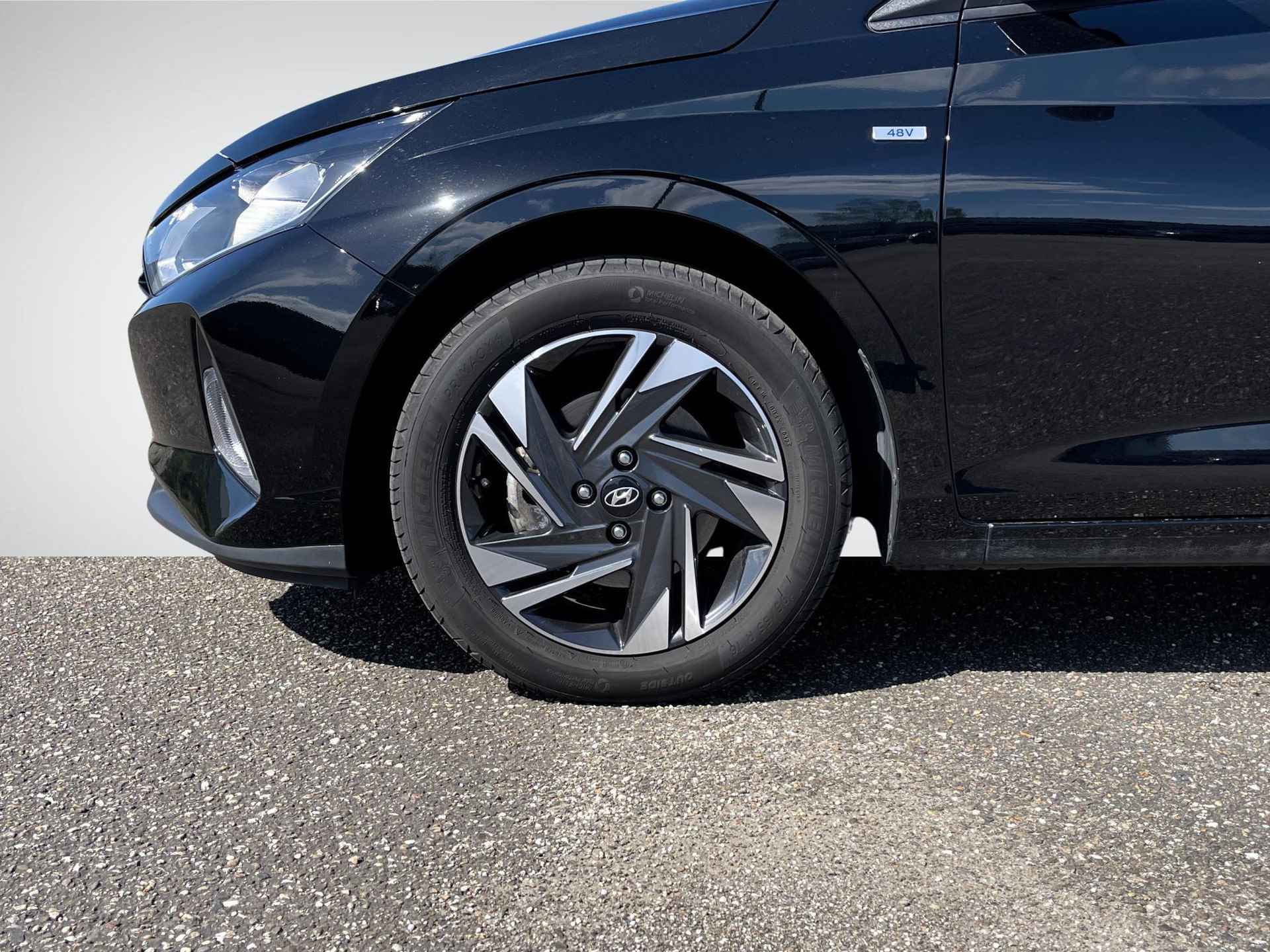 Hyundai i20 1.0 T-GDI Comfort Smart | Navigatie | Camera | Apple Carplay/Android Auto | Cruise Control | Park. Sensor | Dodehoek | Rijklaarprijs! - 8/25