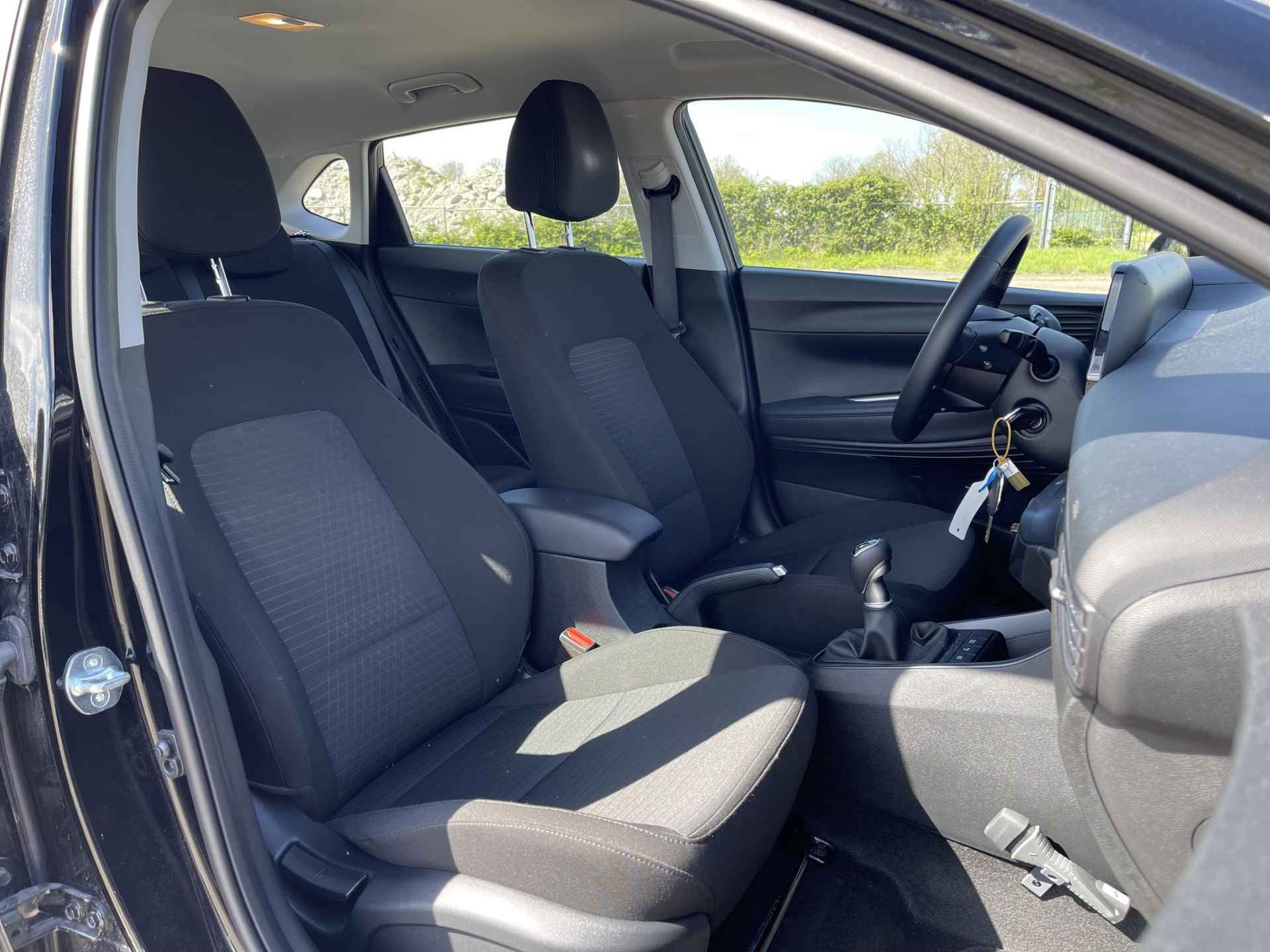 Hyundai i20 1.0 T-GDI Comfort Smart | Navigatie | Camera | Apple Carplay/Android Auto | Cruise Control | Park. Sensor | Dodehoek | Rijklaarprijs! - 11/25