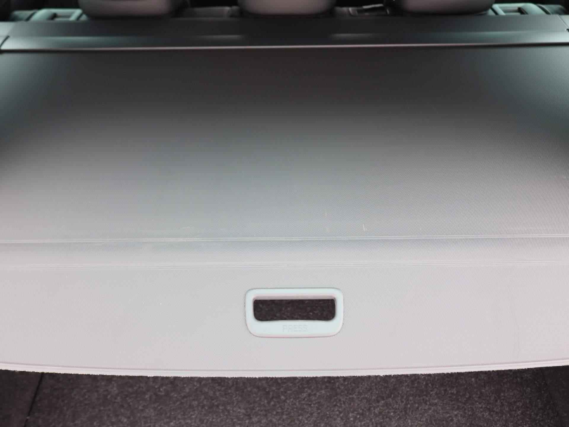 Skoda Superb Combi 1.4 TSI iV Sportline Business 218PK DSG Achteruitrijcamera, elek. stoelen, keyless, stoelverwarming, alarm, 18'' lichtmetaal - 45/49