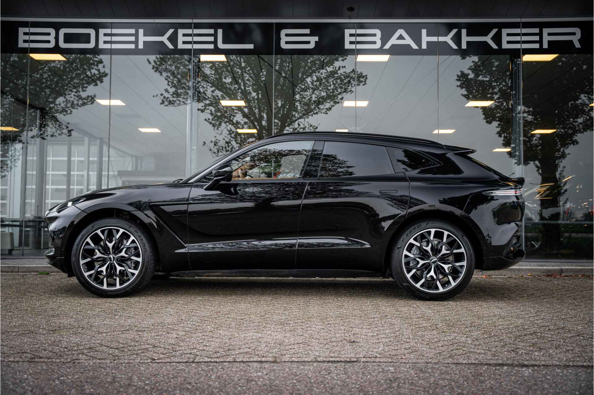 Aston Martin Dbx 4.0 V8 - 1 of 500 - Jewellery Pack - Convenience Pack - DB Elegance - 9/104