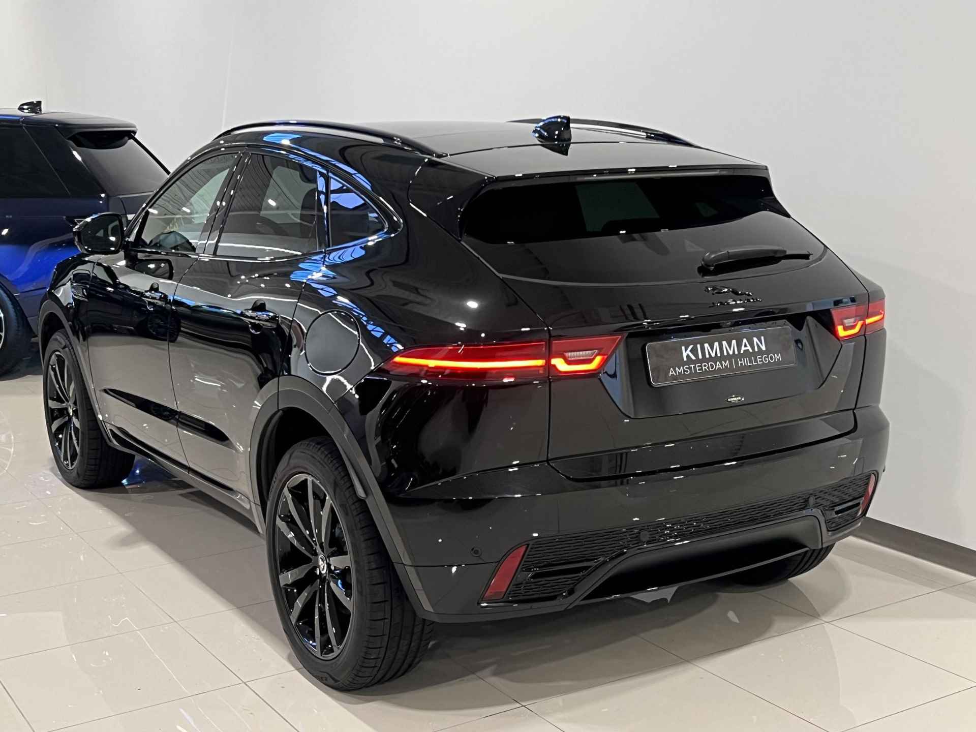 Jaguar E-PACE P270e R-Dynamic SE | Black Pack | Panoramadak | 20 inch Gloss Black | Cold Climate Pack | Ambiance - 5/27