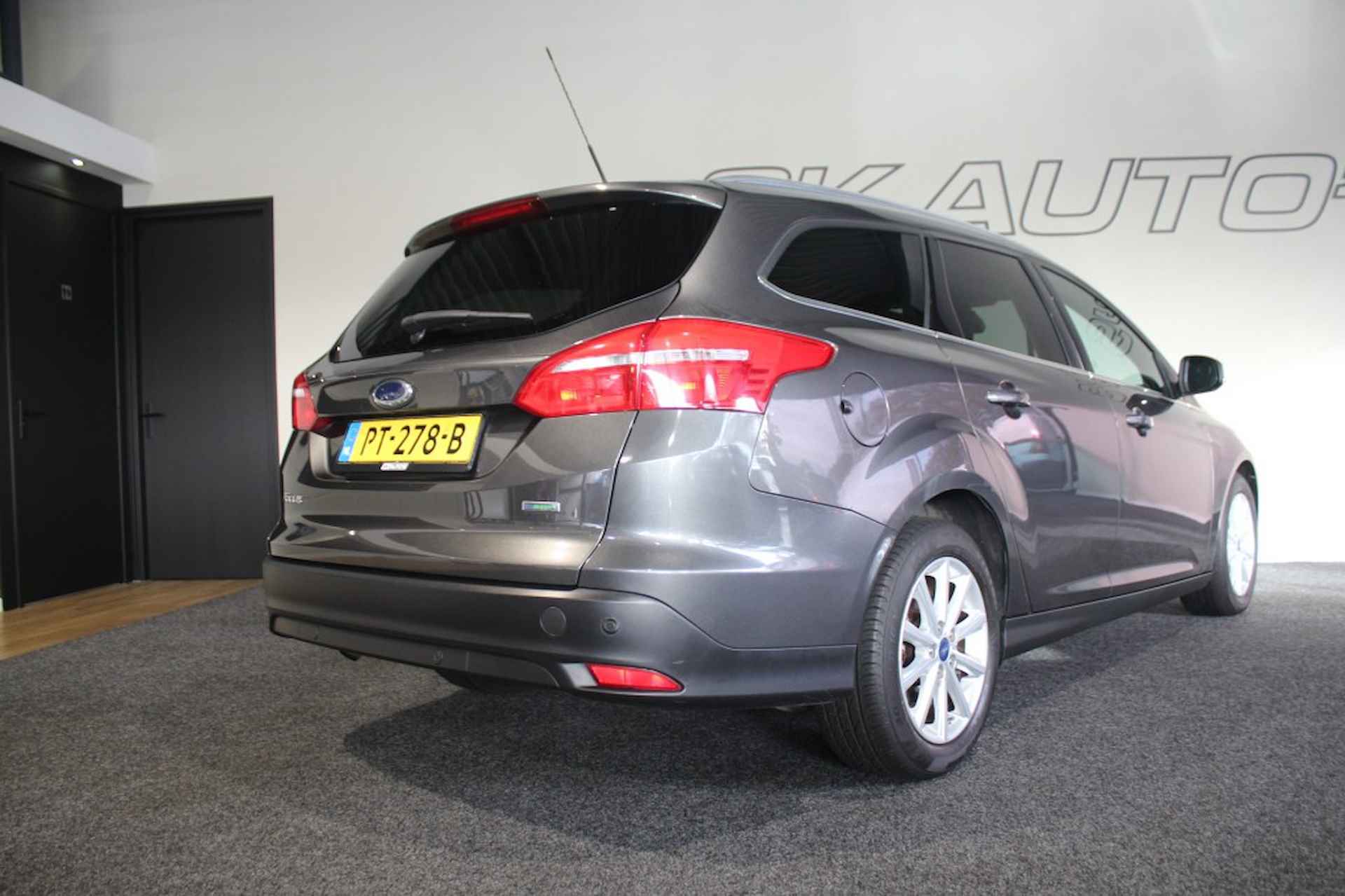 FORD Focus 1.0 TITANIUM NAVI CRUISE PDC ISOFIX USB 6BAK ALL-IN PRIJS! - 45/53