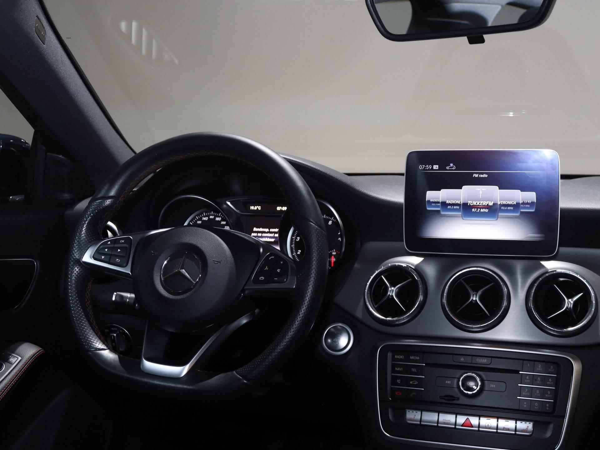 Mercedes-Benz CLA-klasse 180 Business Solution AMG Upgrade Edition | Achteruitrijcamera | Navigatie | Stoelverwarming | - 9/27