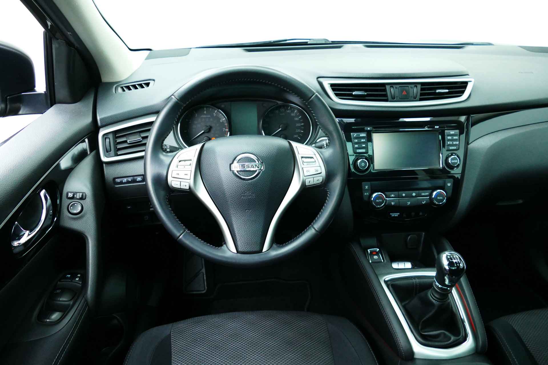 Nissan QASHQAI 1.2 N-Vision. Panodak, 360 Camera, Clima, Cruise, PDC V+A, Haak 1200kg - 14/35