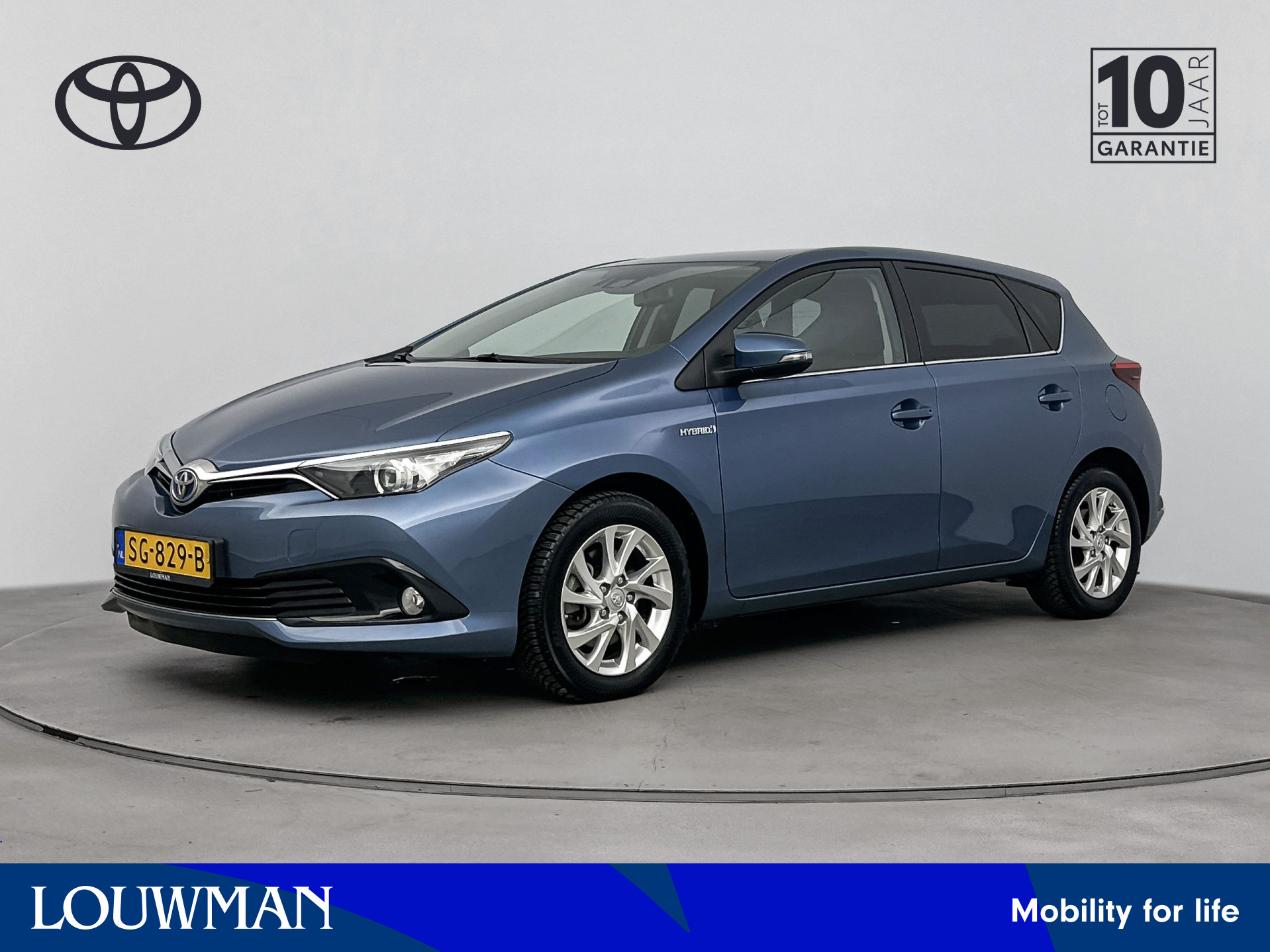 Toyota Auris 1.8 Hybrid Dynamic | Navigatie | LM velgen |