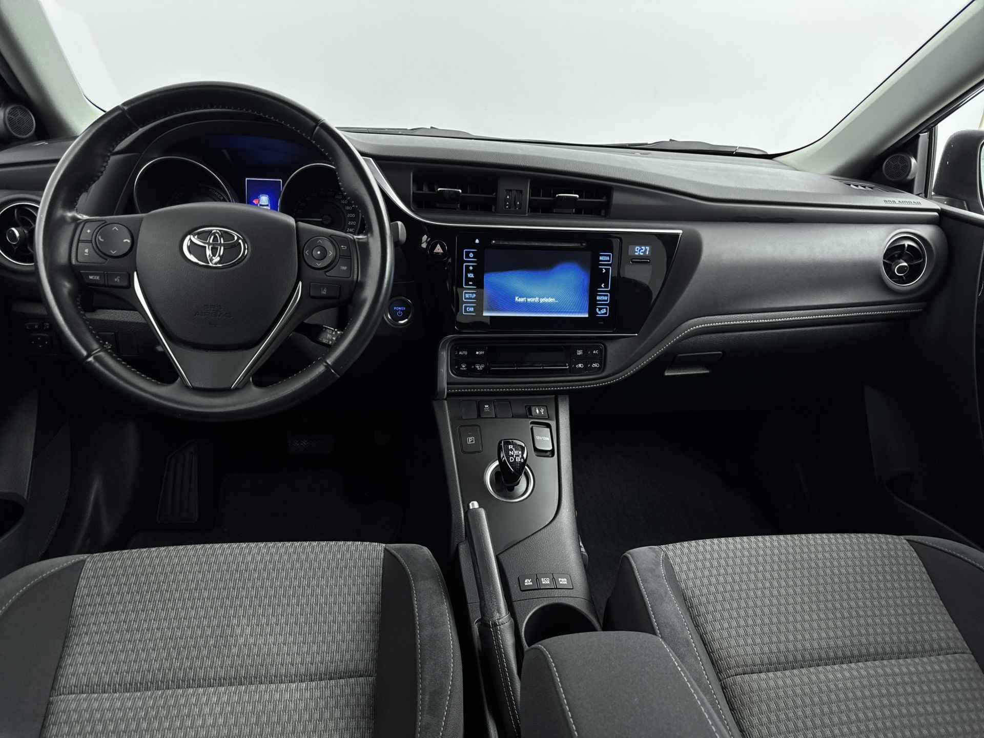 Toyota Auris 1.8 Hybrid Dynamic | Navigatie | LM velgen | - 6/39