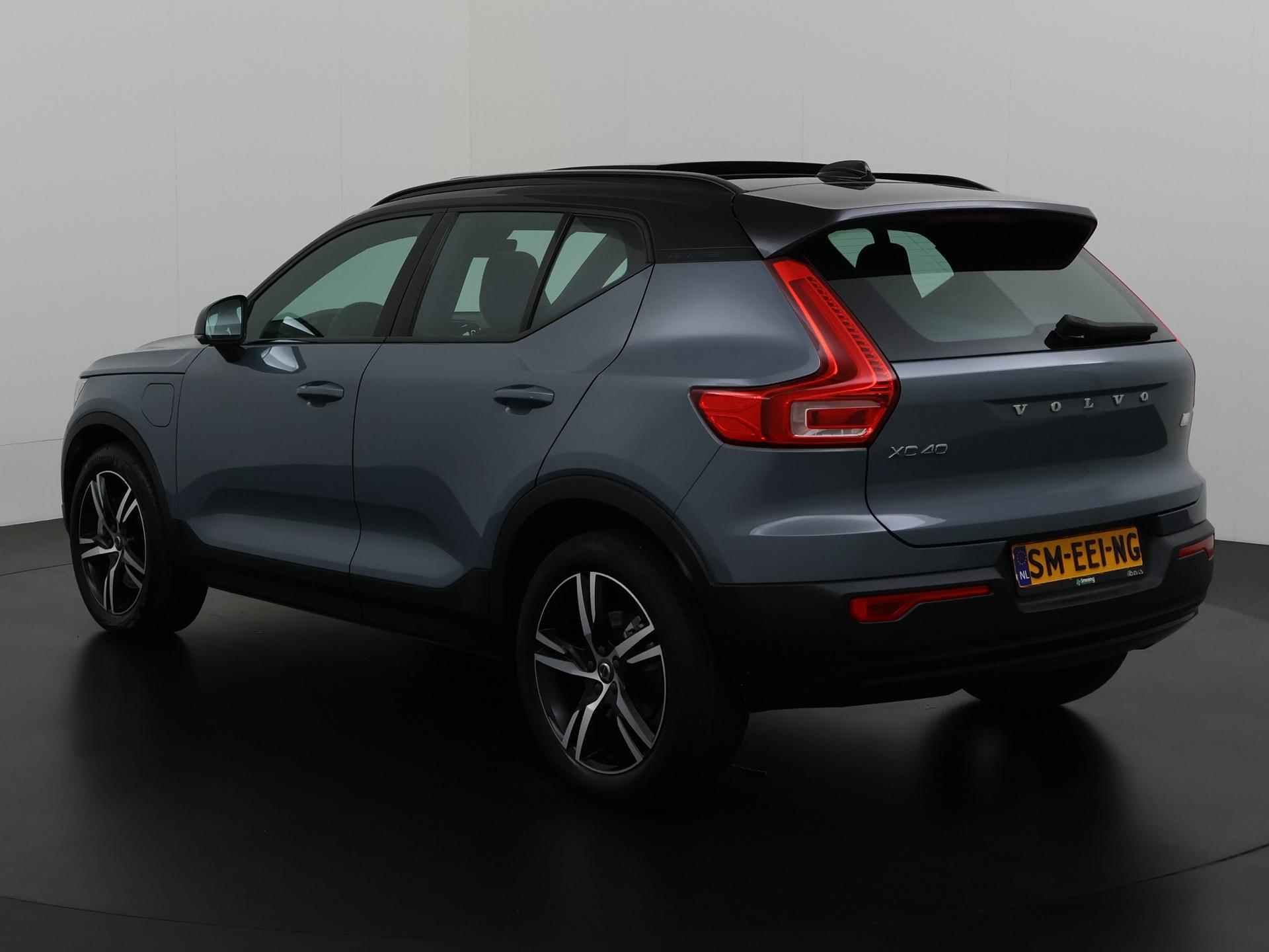 Volvo XC40 1.5 T5 Recharge R-Design | Panoramadak | Zondag Open! - 6/42