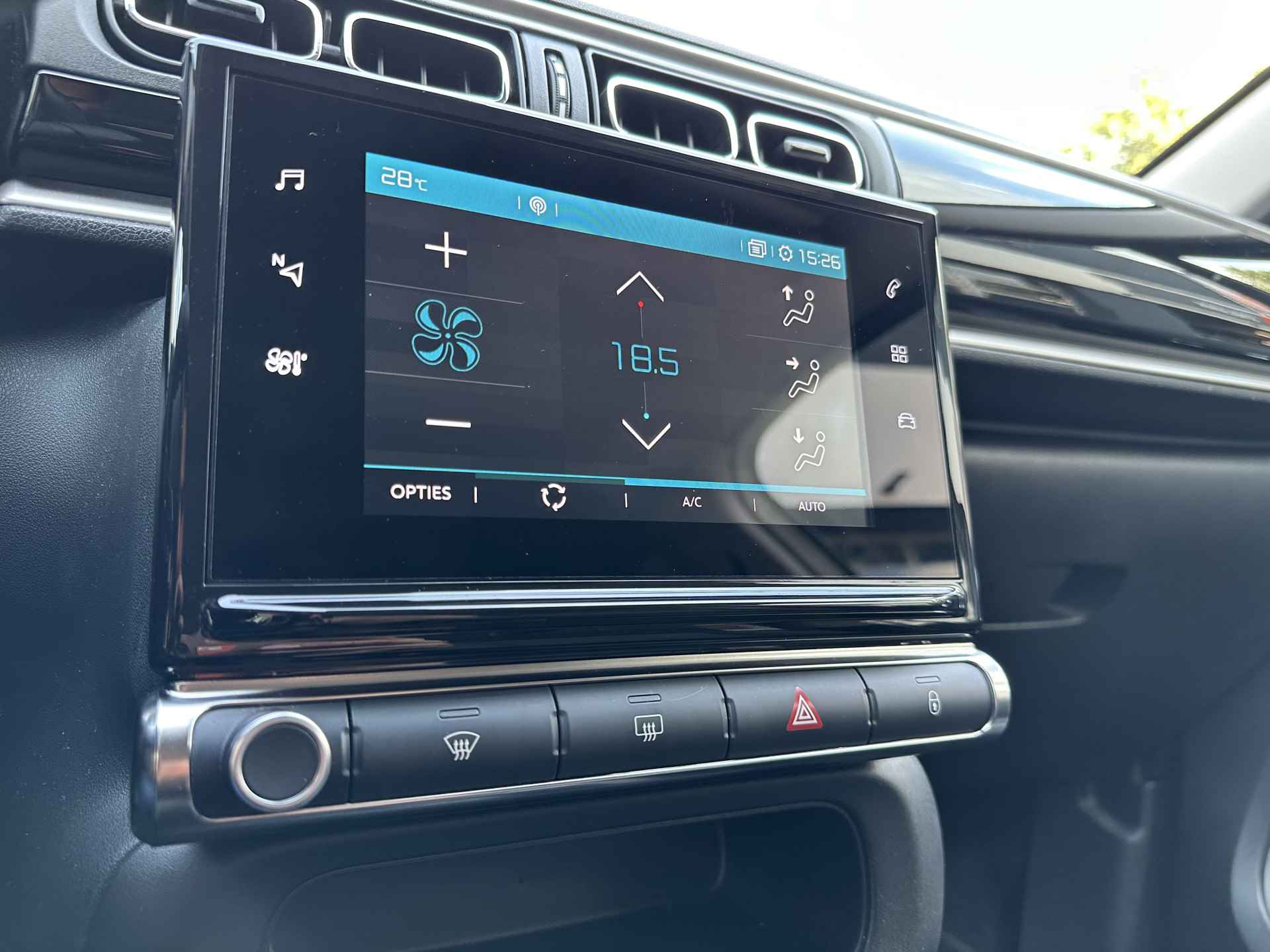 Citroën C3 1.2 PureTech Shine Automaat All-in prijs Stoelverwarming/Carplay/Cruise/Airco - 18/26