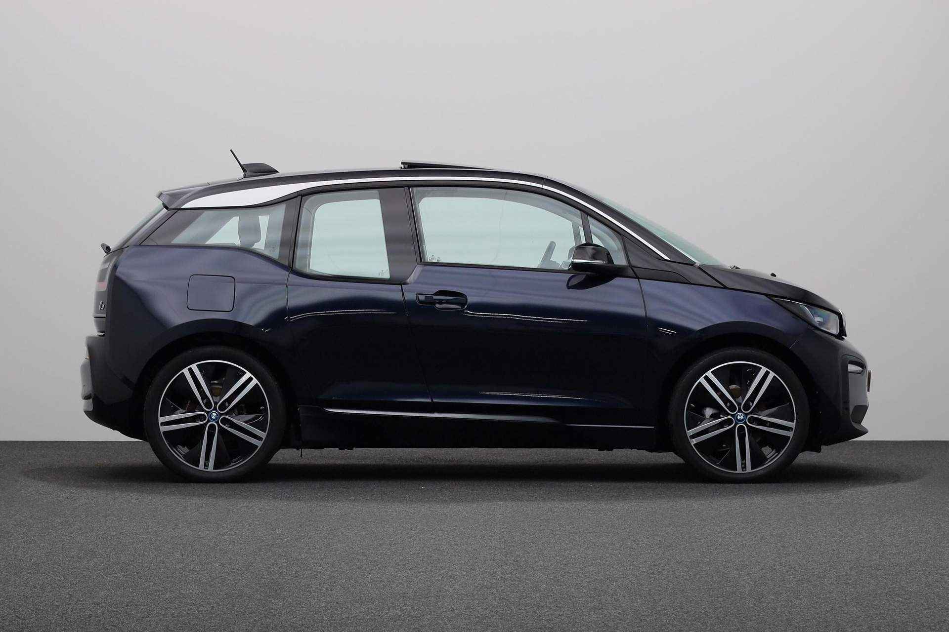 BMW i3 Executive Edition 120Ah 42 kWh | AC-Snelladen | Achteruitrijcamera | Cruise Control | DAB-Tuner | PDC Voor/Achter | Elektrische Glazen Schuif/Kanteldak | - 10/24