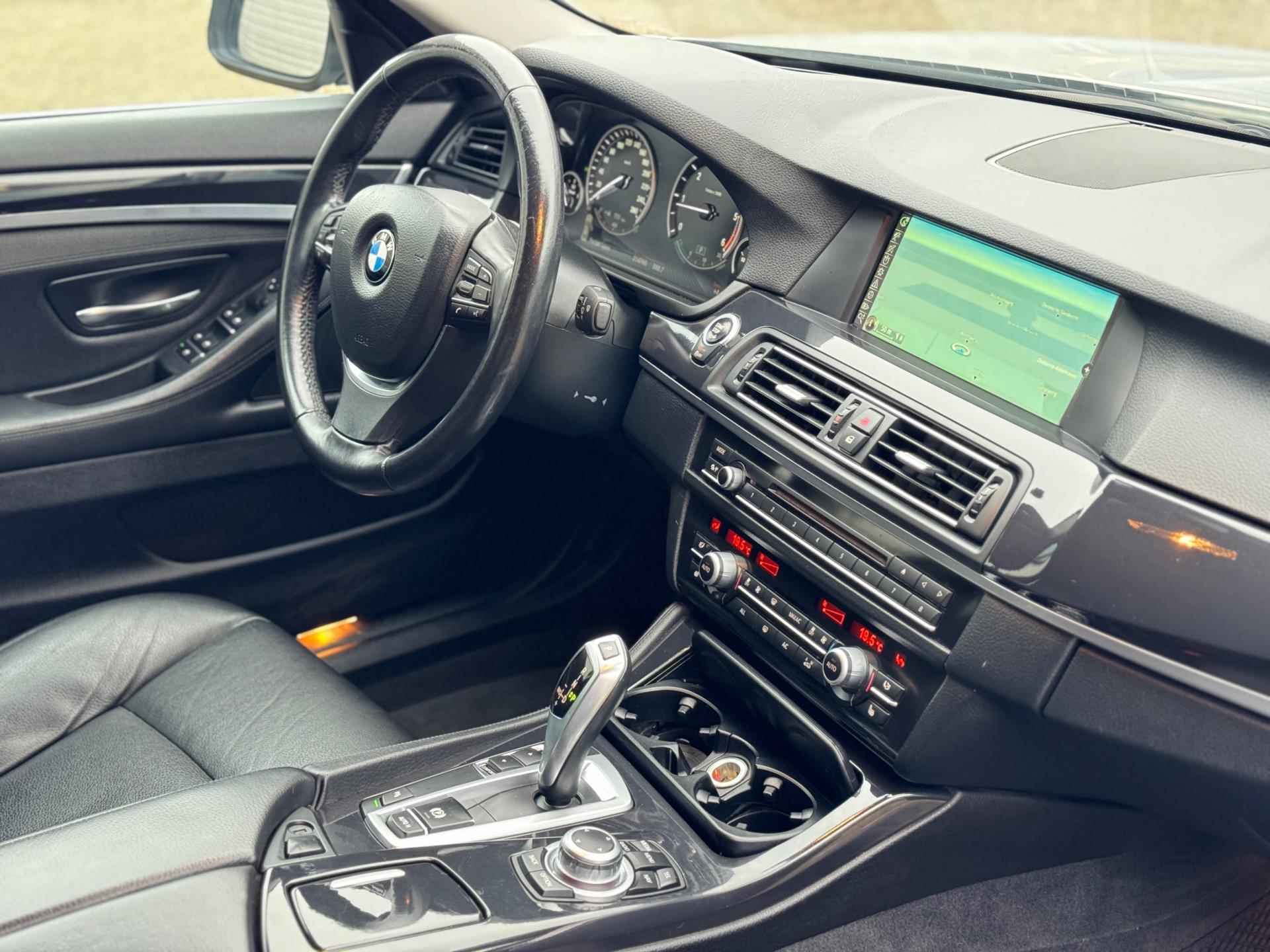 BMW 5-serie 520d Executive|Automaat|Stoel VW|Headup|Navi|Alpina velgen|Leder|Topstaat|Volledige onderhoudshistorie|Bluetooth|APK - 15/44