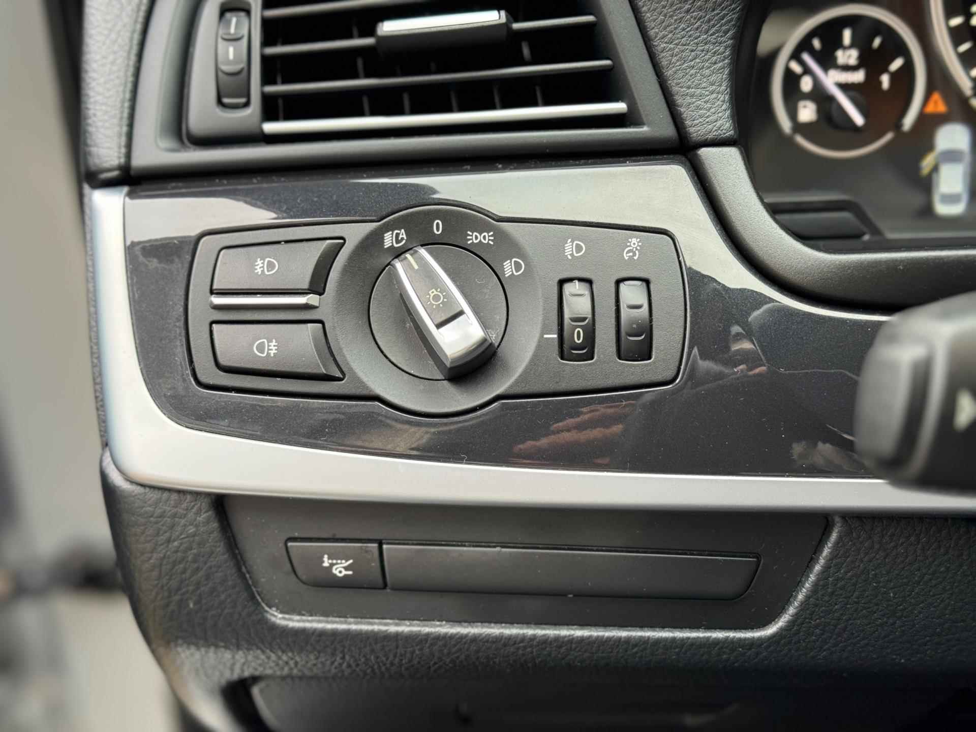BMW 5-serie 520d Executive|Automaat|Stoel VW|Headup|Navi|Alpina velgen|Leder|Topstaat|Volledige onderhoudshistorie|Bluetooth|APK - 21/44
