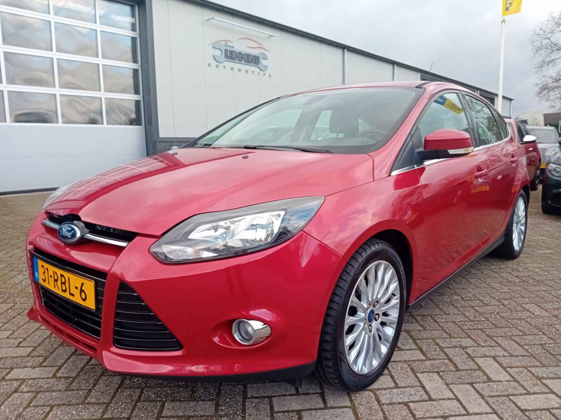 Ford Focus 1.6 TI-VCT First Edition - Navigatie - PDC - Trekhaak - 3/18