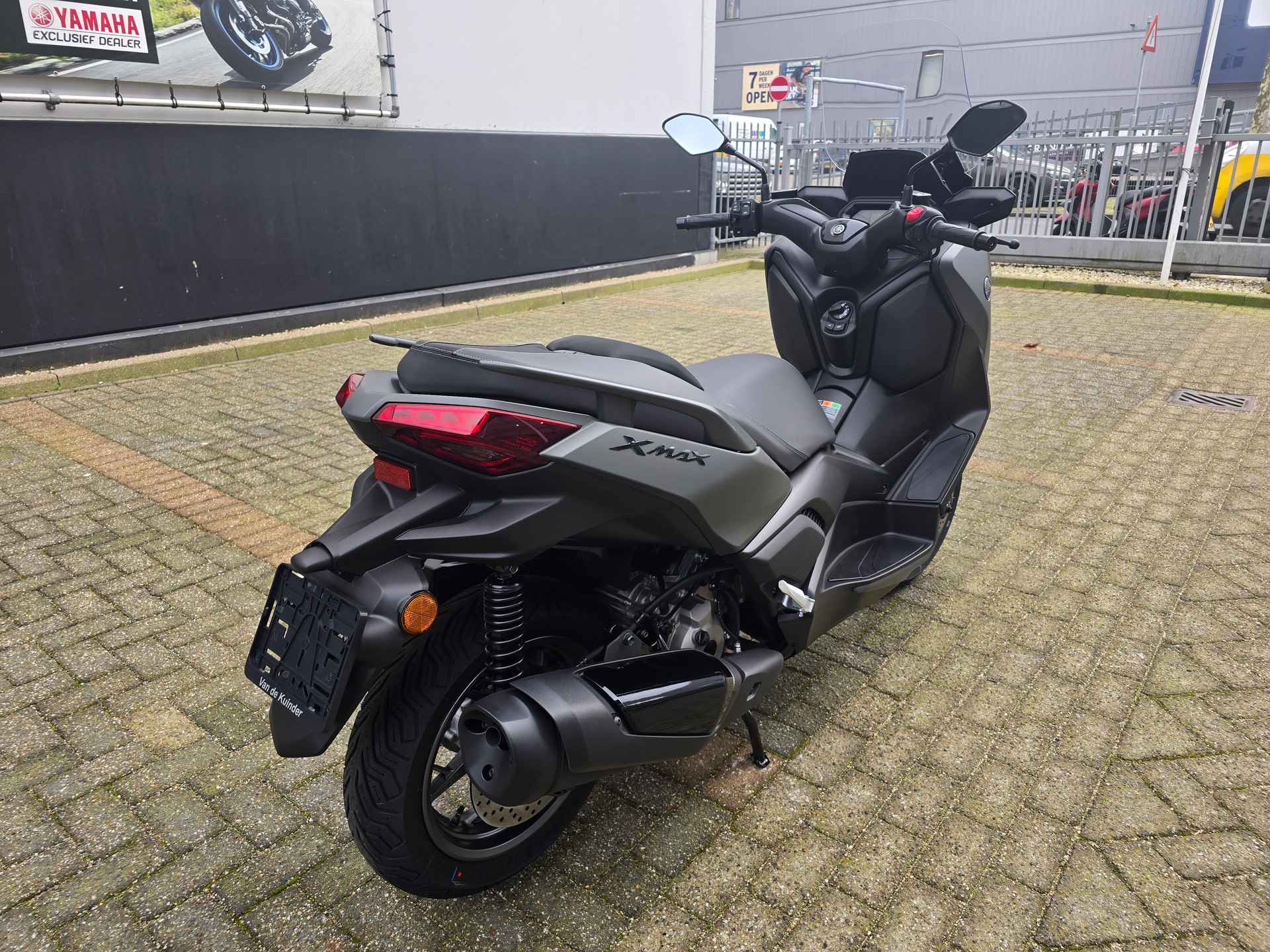 Yamaha XMAX 300 ABS - 4/23