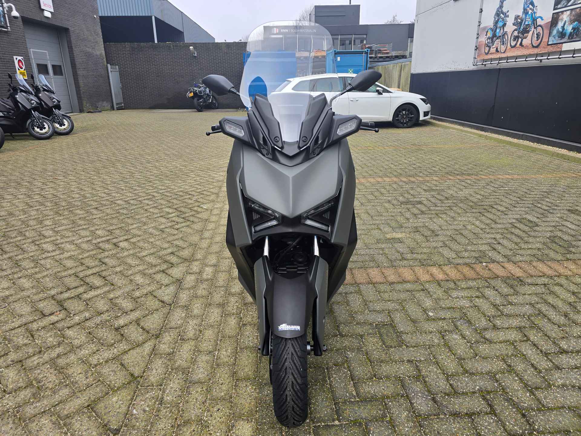 Yamaha XMAX 300 ABS - 6/23