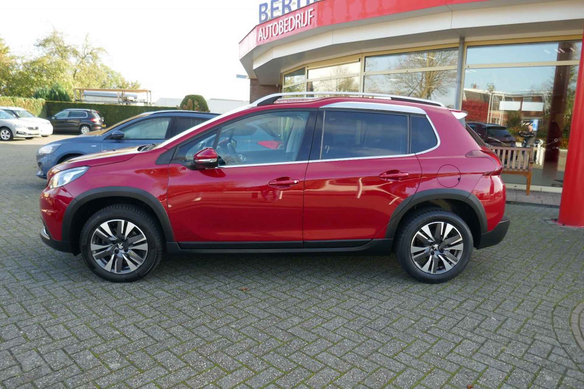 PEUGEOT 2008 1.2 PURETECH ALLURE  131 PK - 6/34