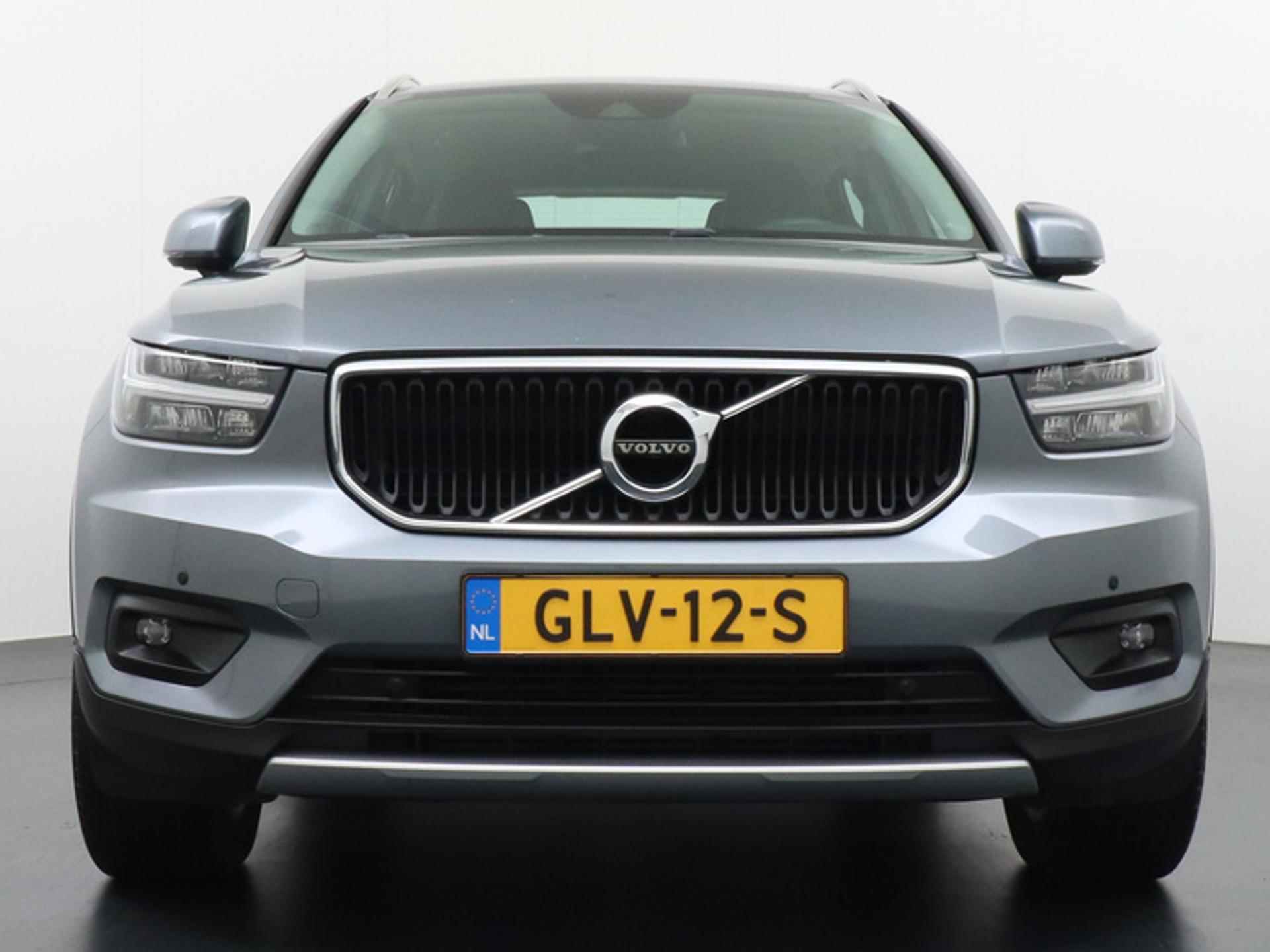 Volvo XC40 1.5 T3 Momentum Leder/Parking Support/Harman Kardon etc. - 2/45