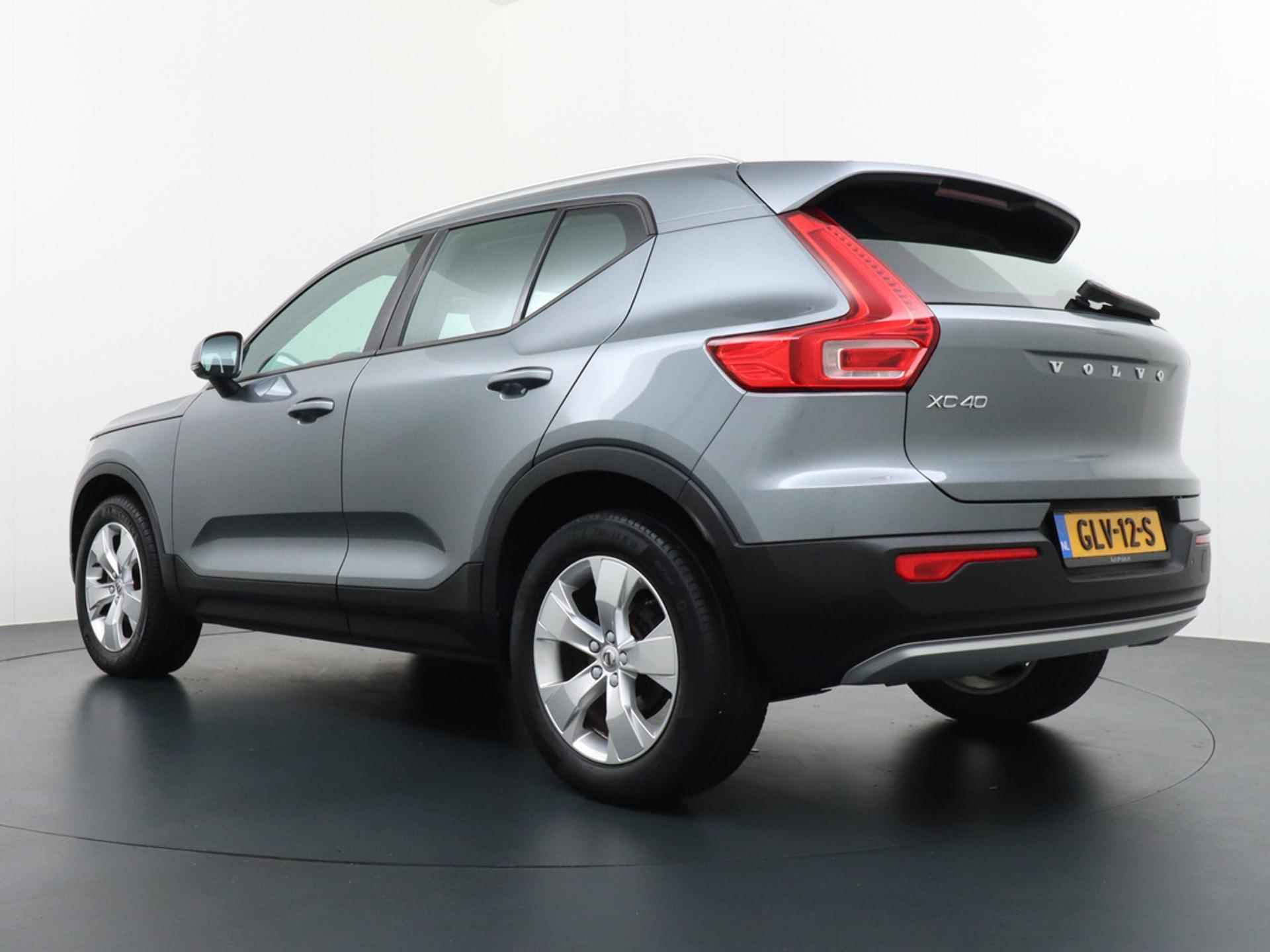 Volvo XC40 1.5 T3 Momentum Leder/Parking Support/Harman Kardon etc. - 6/45