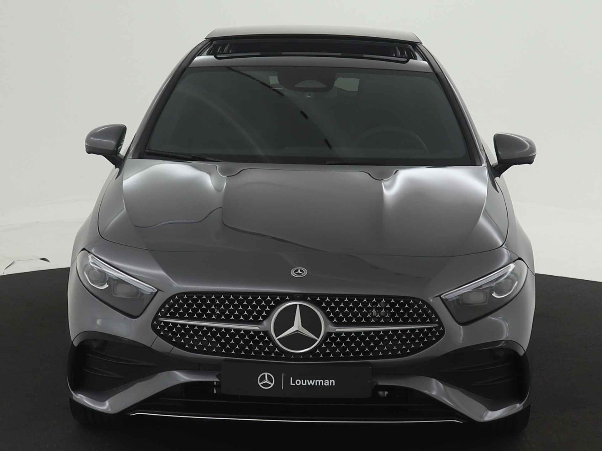 Mercedes-Benz A-Klasse 250 e AMG Line | Premium Plus Pack | Smartphone integratie | Panoramaschuifdak | Sfeerverlichting Extra USB-poorten | Dodehoekassistent | Parkeerpakket met 360°-camera | - 22/36