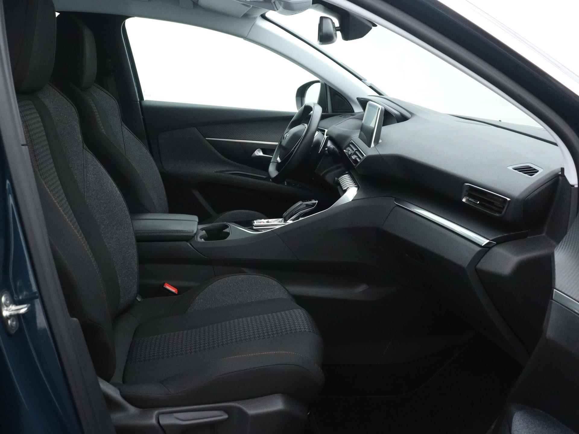 Peugeot 5008 Active  130pk Automaat | Navigatie Via AppleCarPlay/AndroidAuto | Trekhaak | Camera | Voorstoelen Verwarmd | Climate Control - 20/39