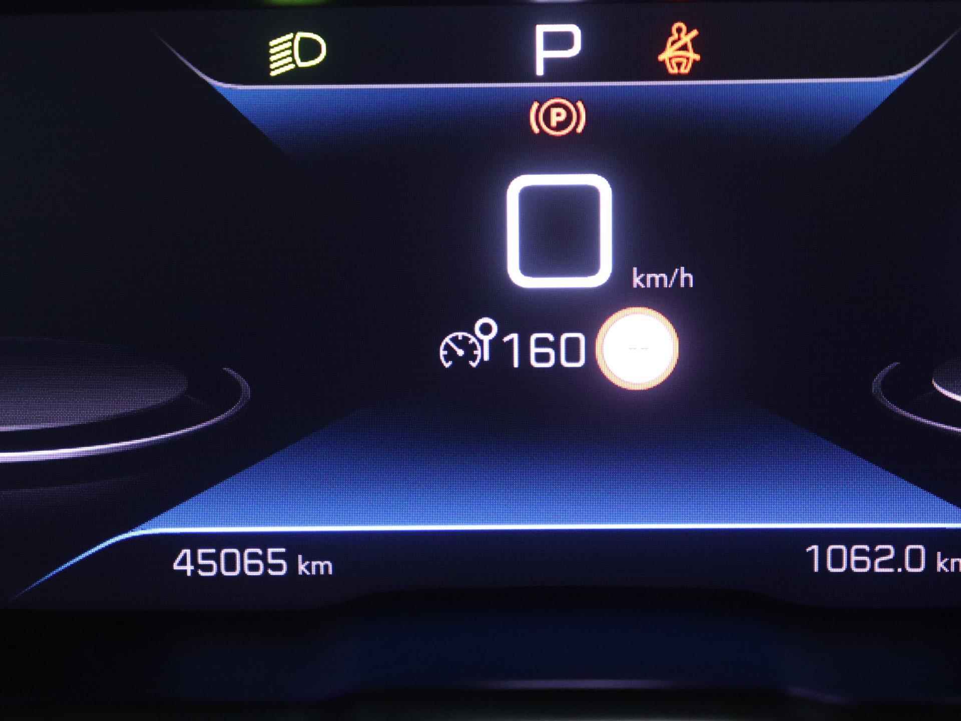 Peugeot 5008 Active  130pk Automaat | Navigatie Via AppleCarPlay/AndroidAuto | Trekhaak | Camera | Voorstoelen Verwarmd | Climate Control - 30/39