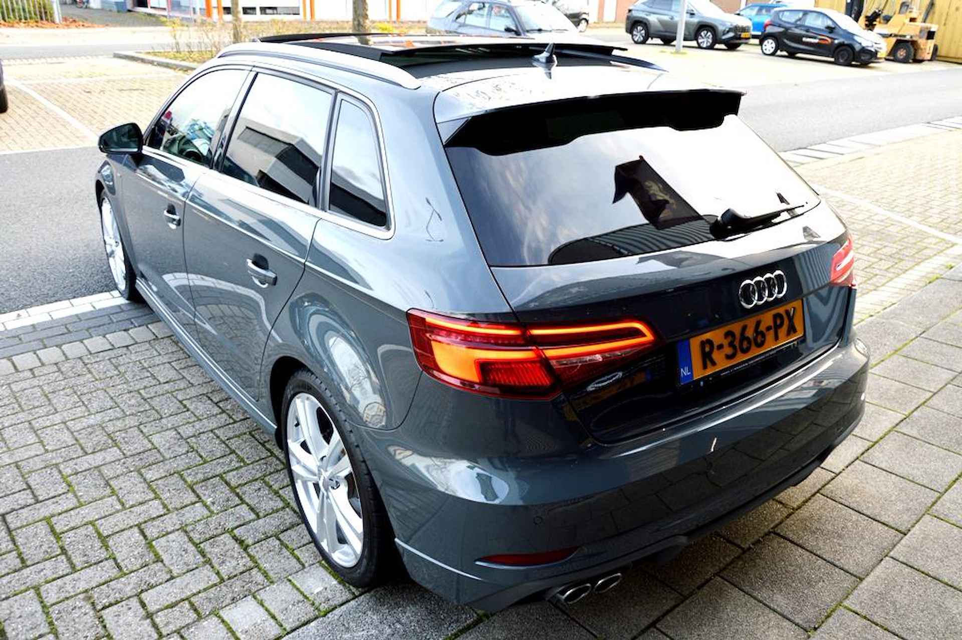 Audi A3 SPORTBACK 1.5 TFSI CoD 3X S-LINE B&O/VIRTU/LEER/PANO - 17/45