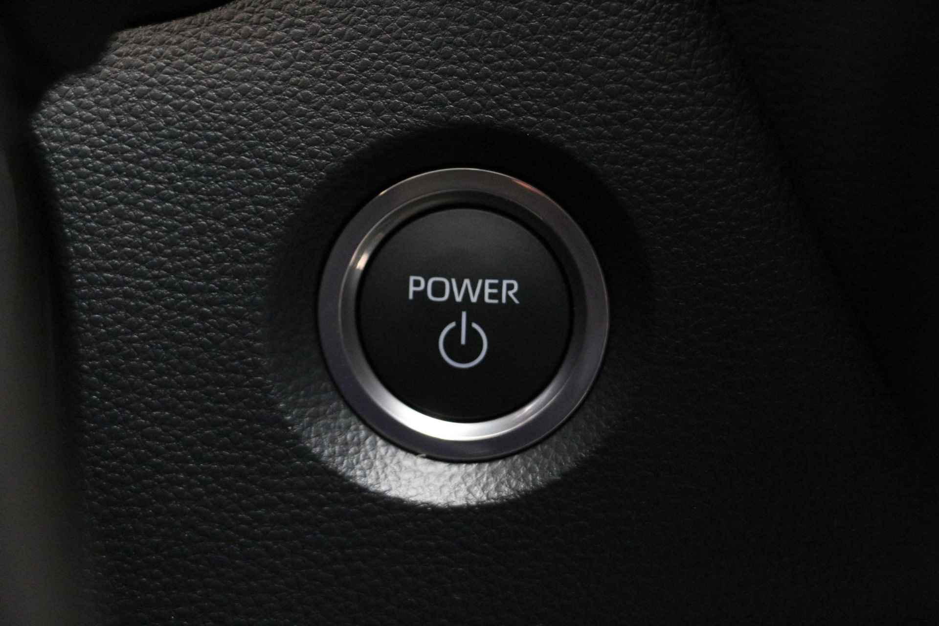 Toyota Corolla Touring Sports 2.0 High Power Hybrid Business Plus | NIEUW UIT VOORRAAD | - 21/38
