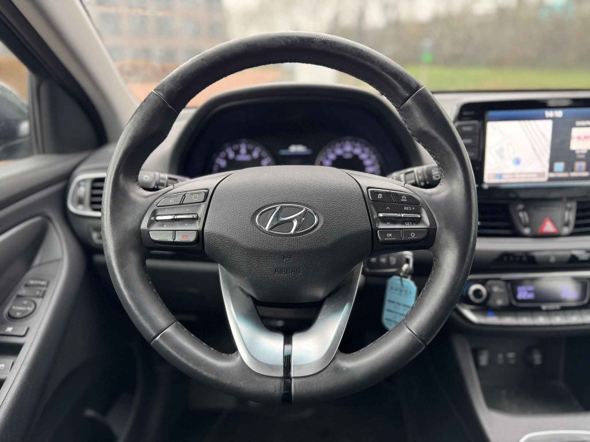 Hyundai i30 1.0 T-GDI 120 PK Comfort | Achteruitrijcamera | Ingebouwde navigatie | Volledig dealer onderhouden | - 22/38