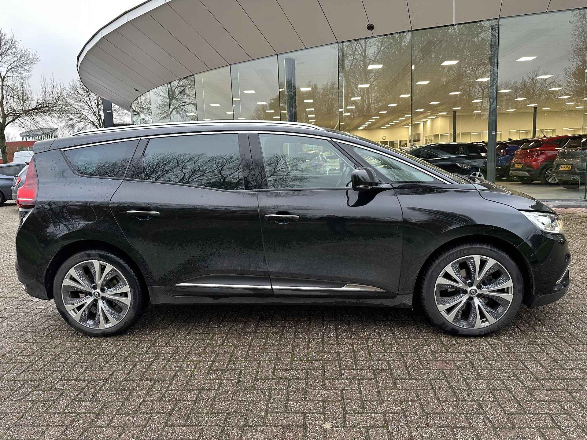 Renault Grand Scénic 1.3 TCe 140 Intens | Navi | Clima | Cruise | LM velgen 20" | Parkeersensoren voor, zij, achter en achteruitrijcamera - 9/26