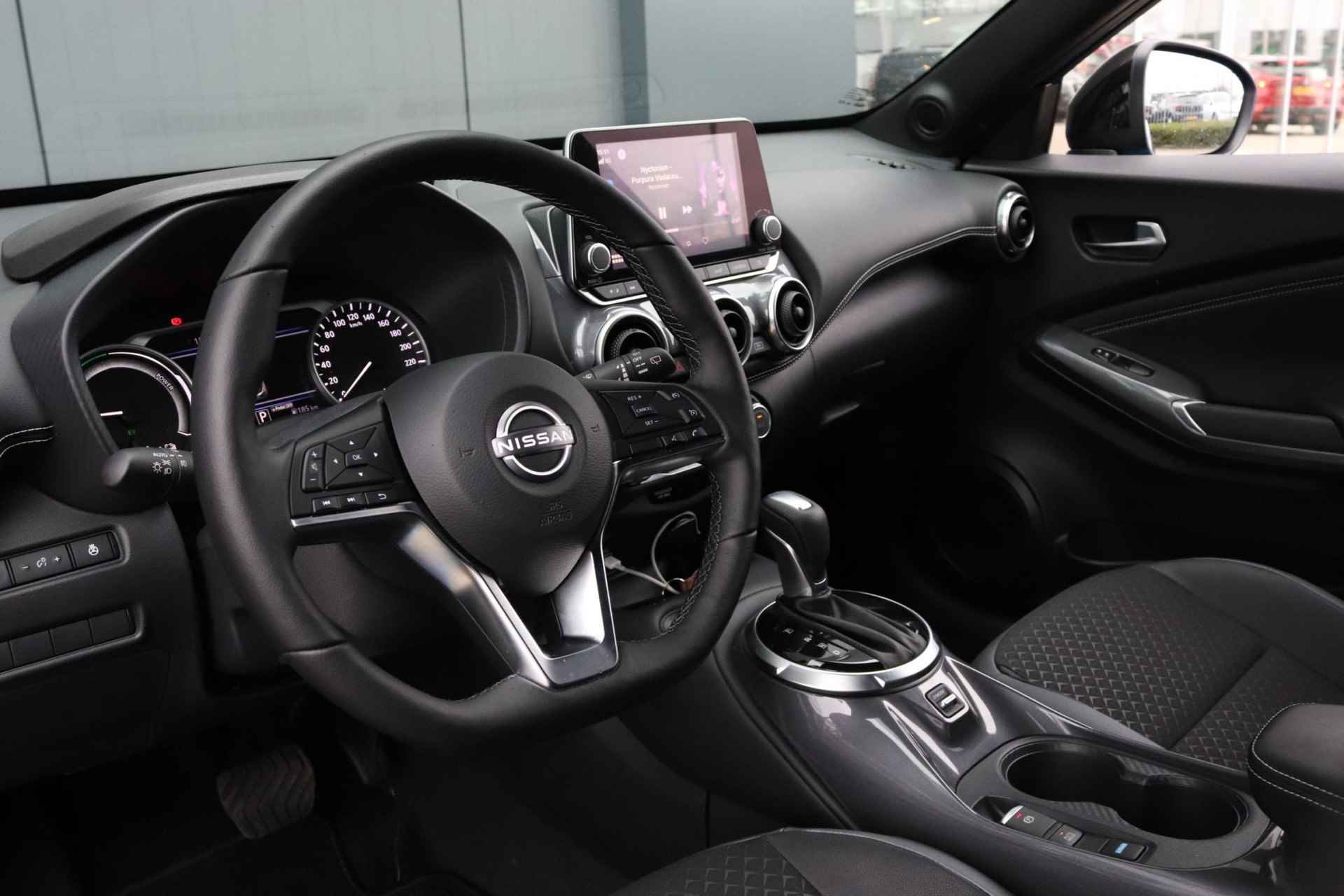 Nissan Juke 1.6 Hybrid 143 N-Design | Automaat | 19-inch | Cold Pack | Navigatie | 2-Tone - 6/49