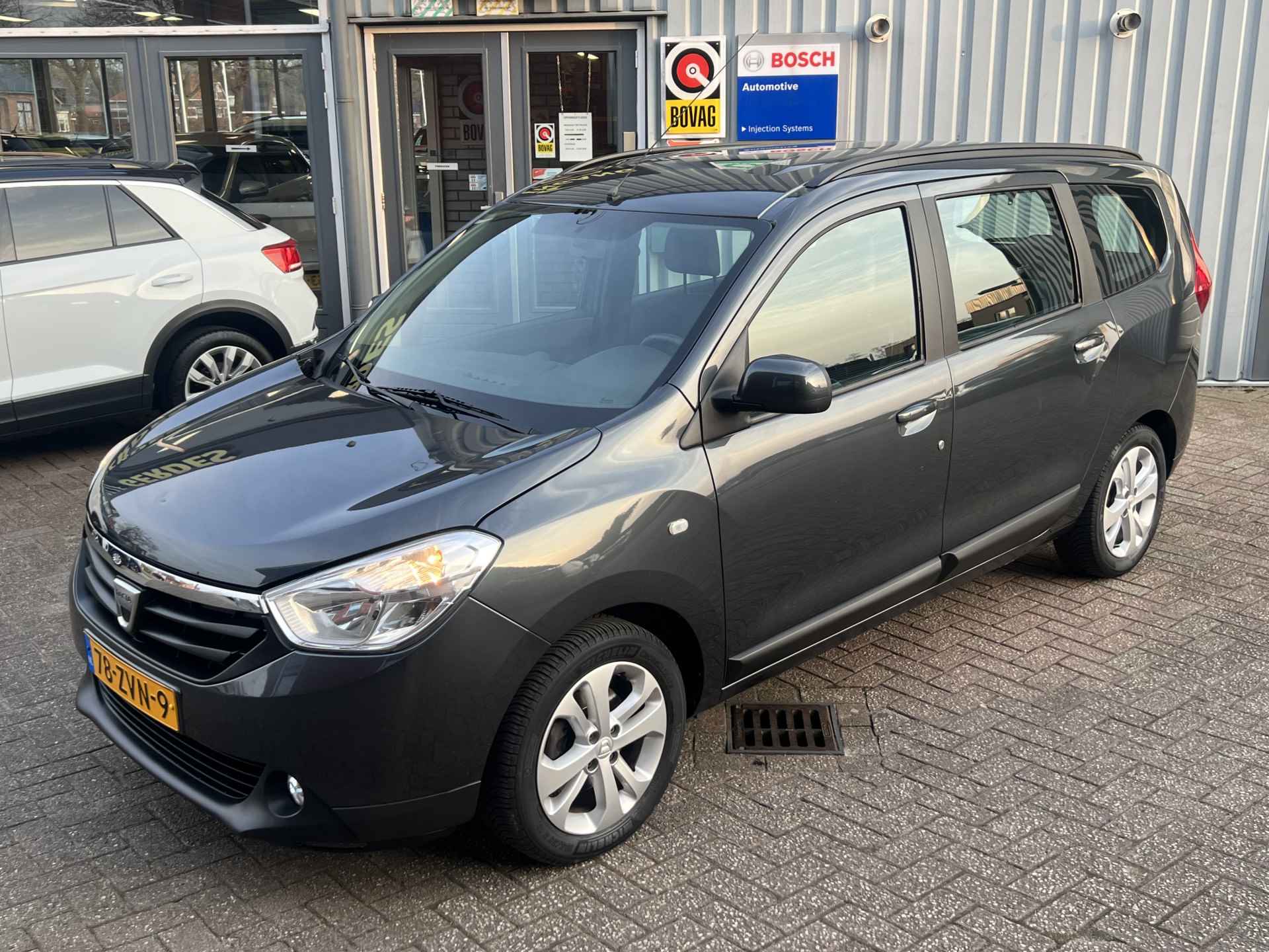 Dacia Lodgy 1.2 TCe Lauréate 5p. | EERSTE EIGENAAR | AIRCO | NAVIGATIE | - 15/26