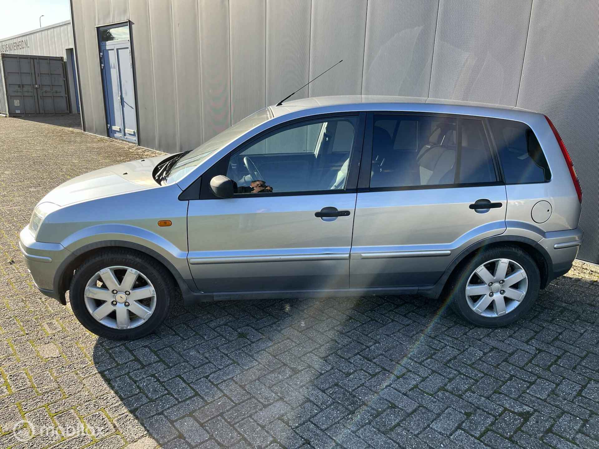 Ford Fusion 1.6-16V Futura - 2/22