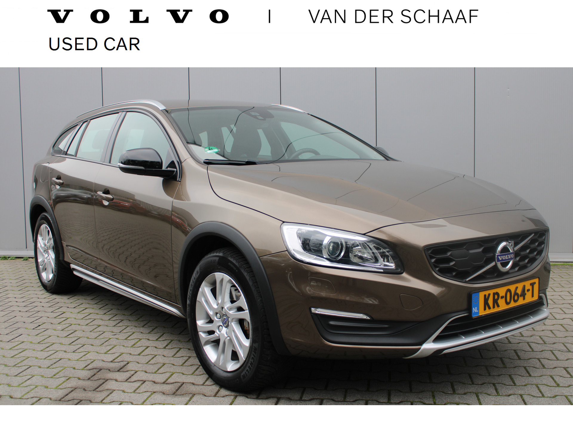 Volvo V60 Cross Country D3 Nordic+ | Sportstoelen | Trekhaak | El. Verstelbare voorstoelen |