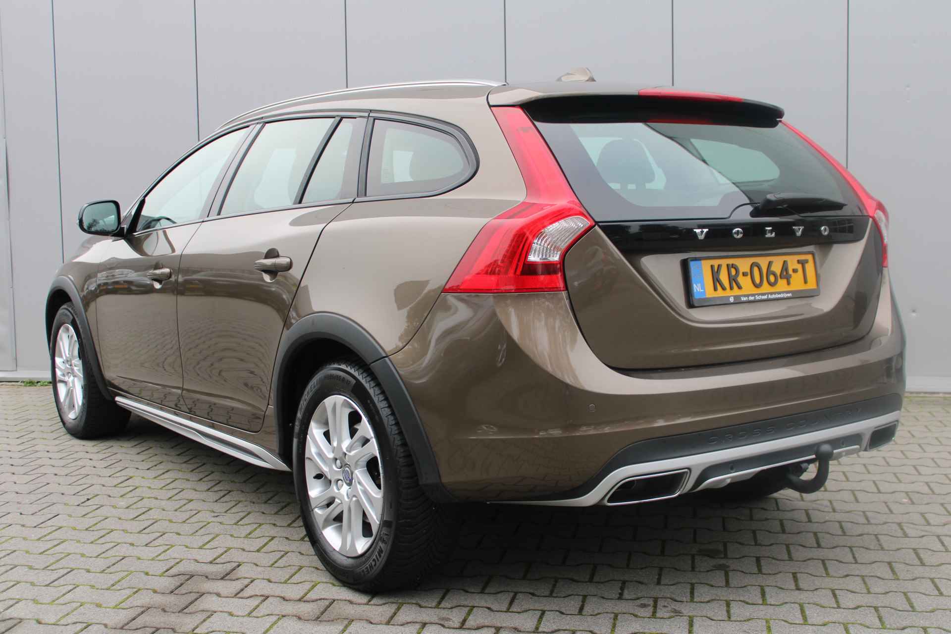 Volvo V60 Cross Country D3 Nordic+ | Sportstoelen | Trekhaak | El. Verstelbare voorstoelen | - 17/27