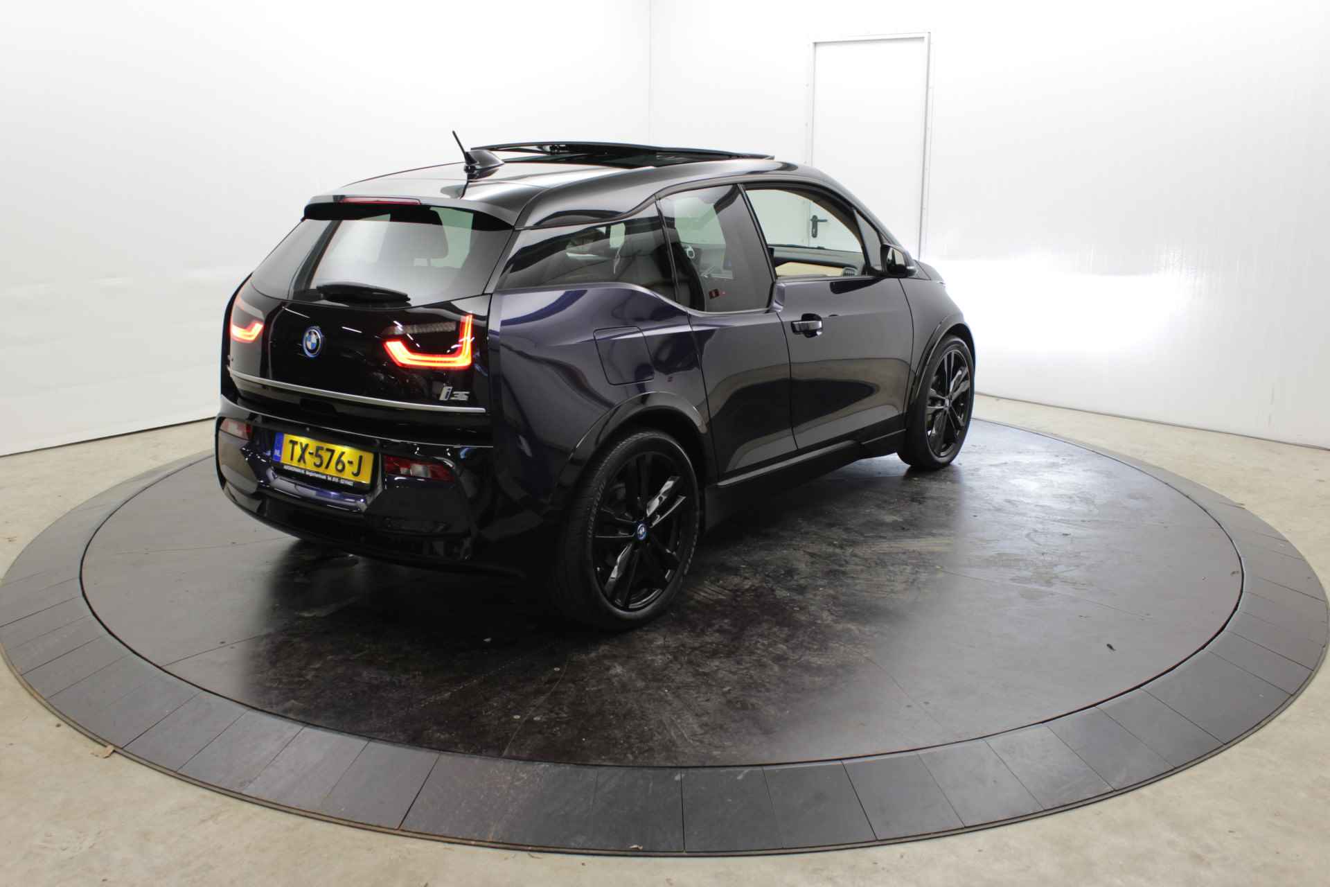 BMW i3 S iPerformance 20" Vol Zwart Leer Panodak Camera Carplay CCS Laden - 13/64