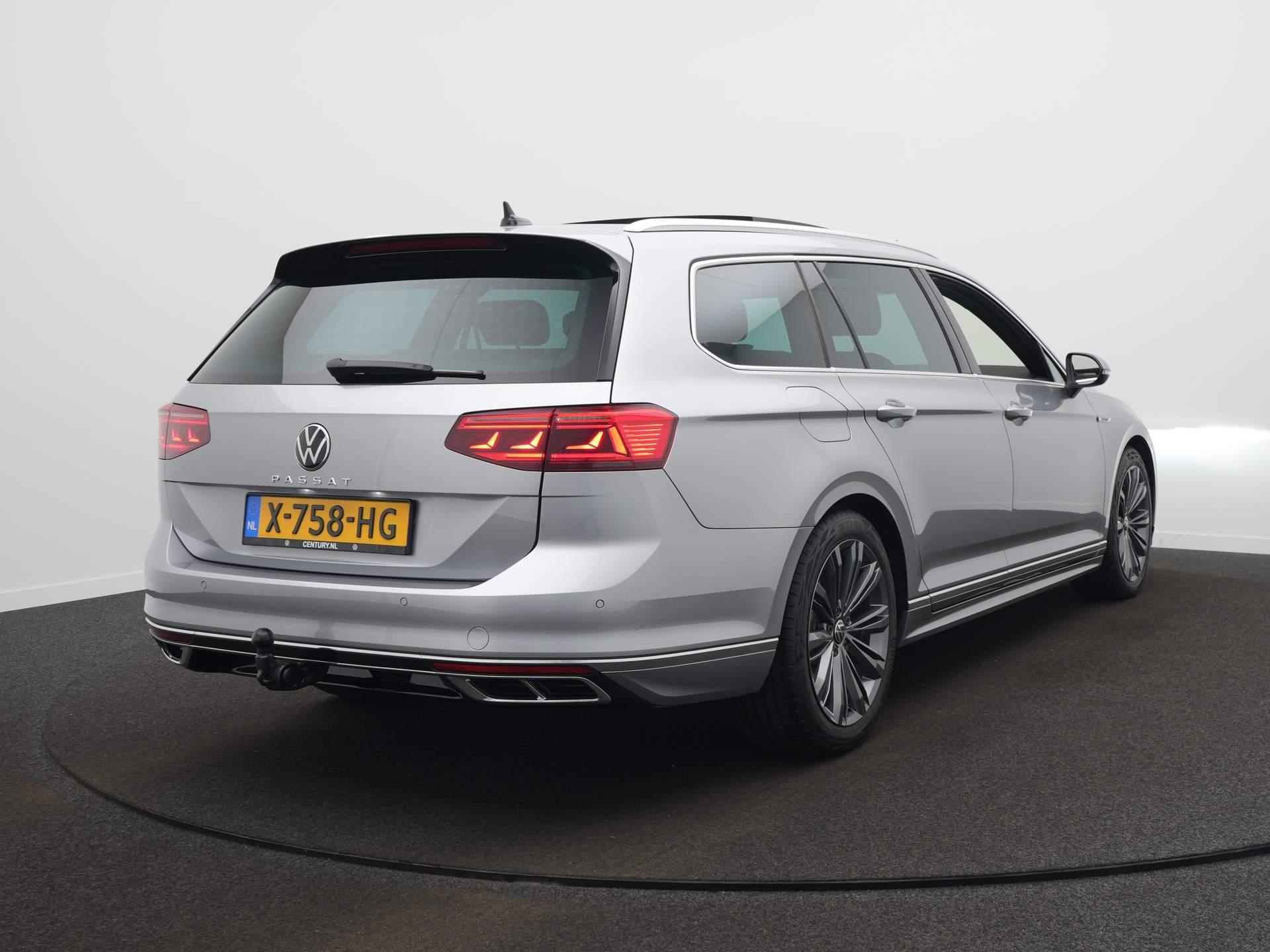 Volkswagen Passat Variant 1.5 TSI R-Line Business DSG / Panodak / Elek. Trekhaak / Leer / Harman-Kardon - 5/62